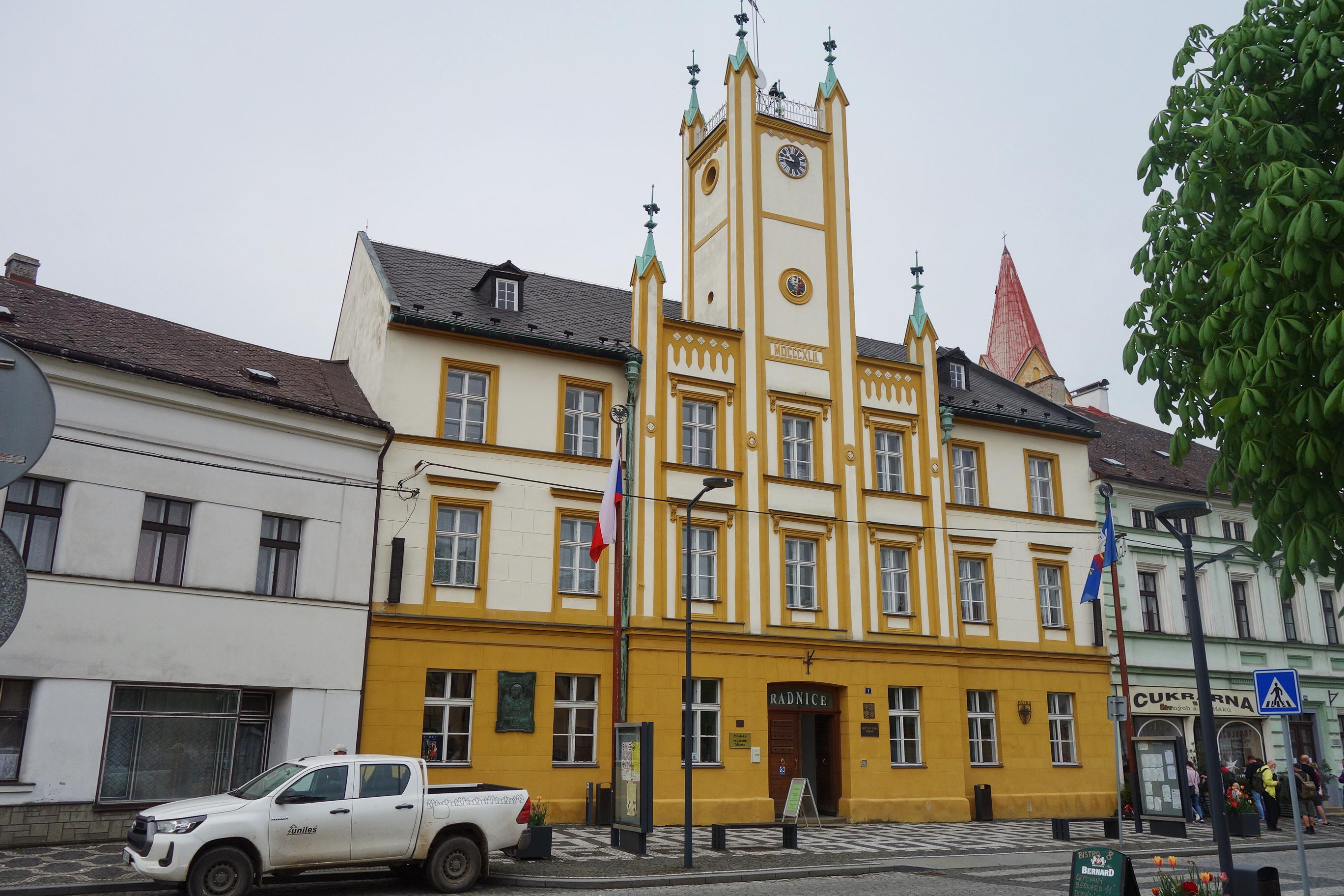 Městská knihovna Mšeno foto 2