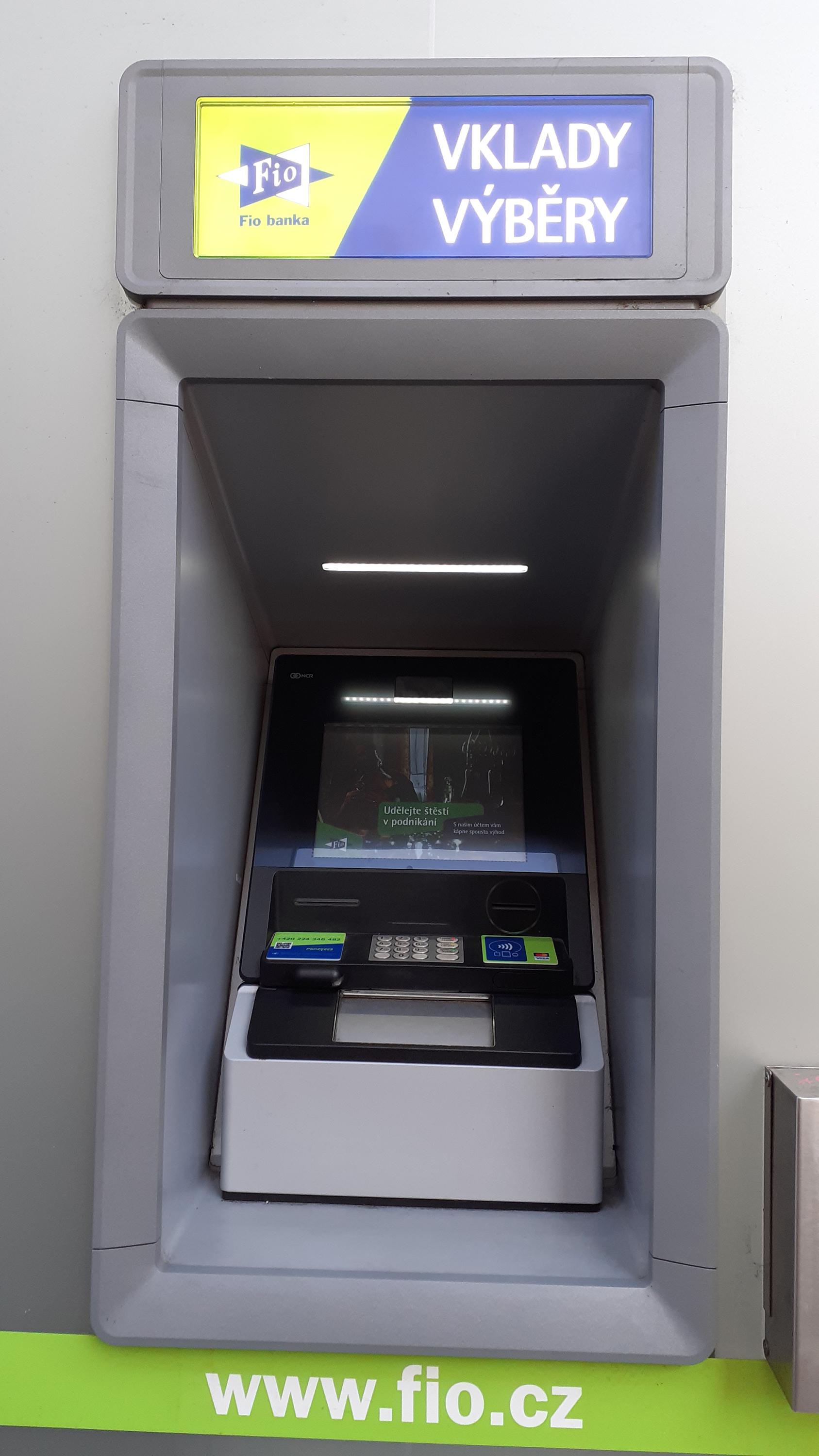 Bankomat Fio banky foto 2