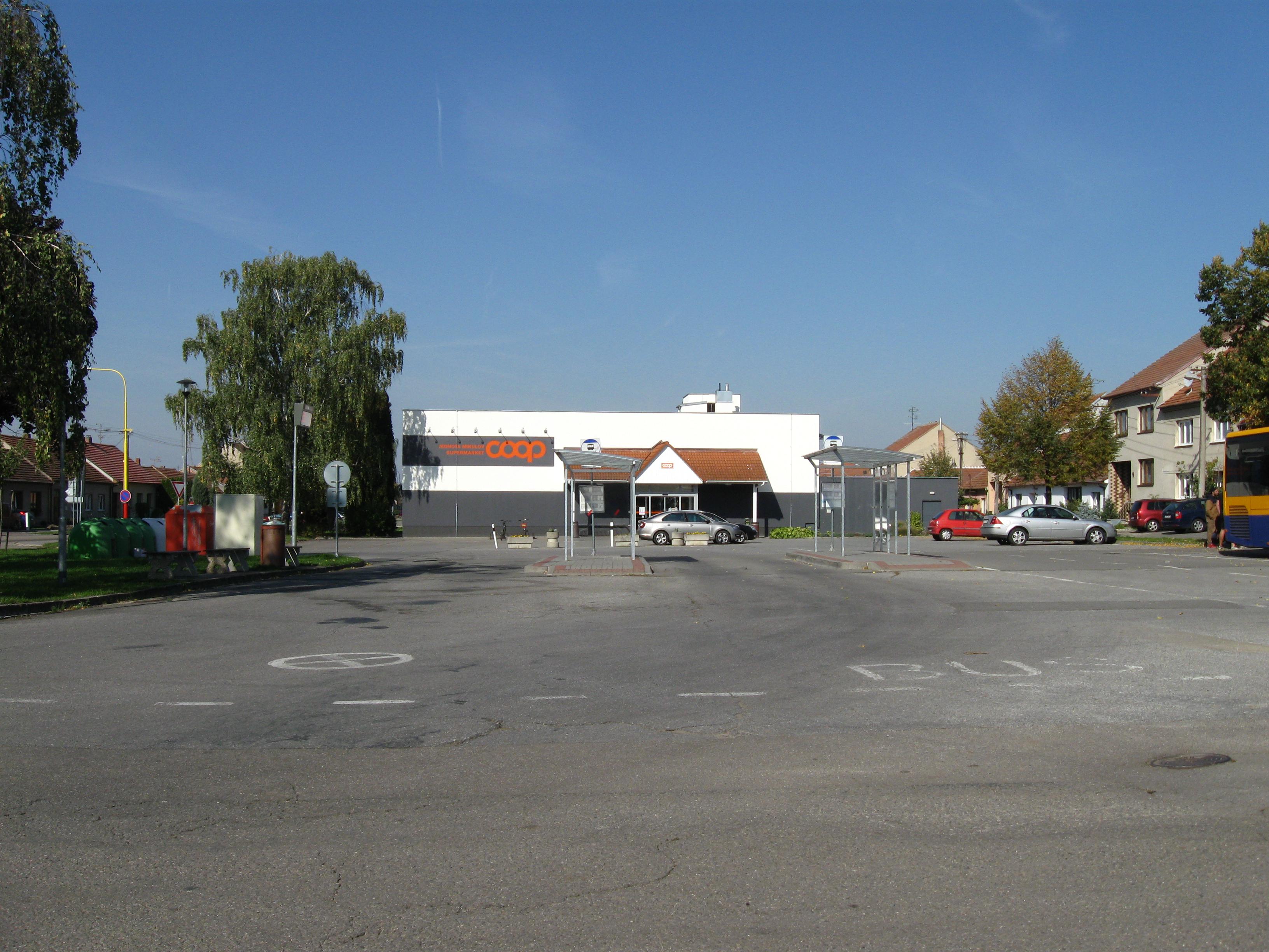 COOP - Jednota, spotřební družstvo v Mikulově foto 4