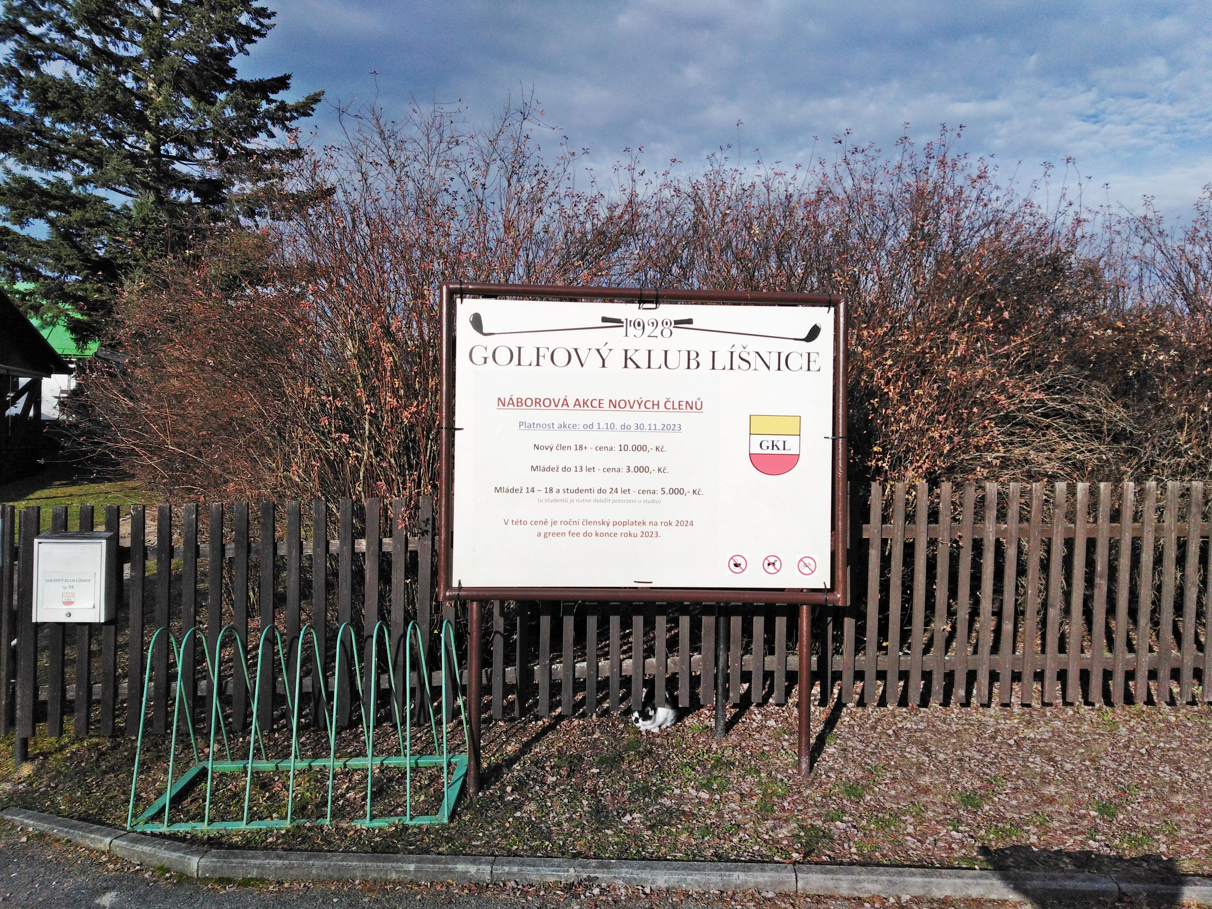 Golfový klub Líšnice - tenisové kurty foto 2