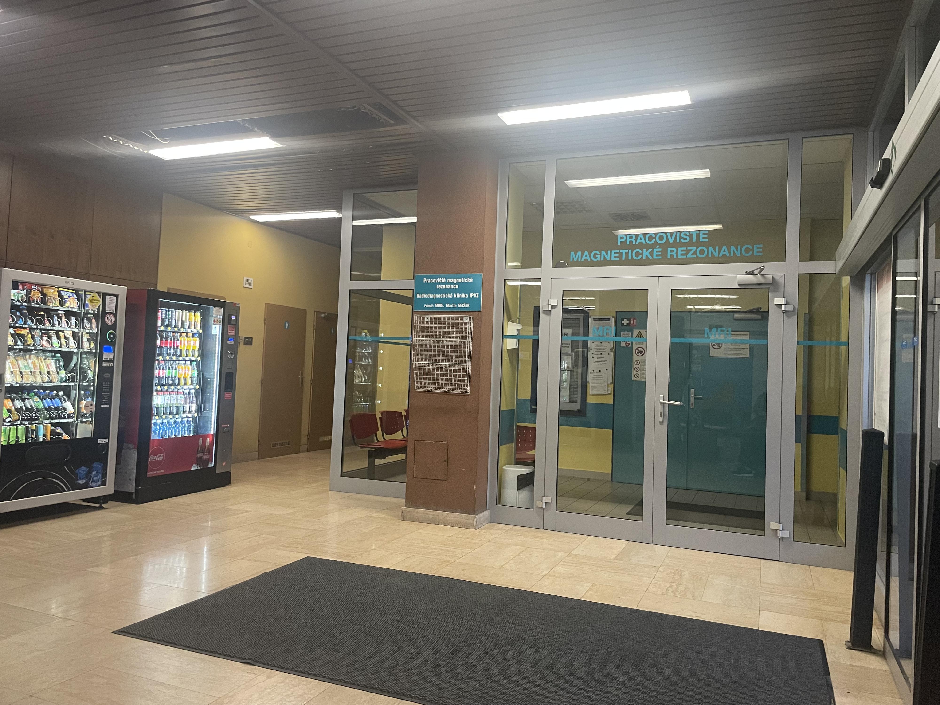 Magnetická rezonance - Fakultní nemocnice Bulovka foto 4