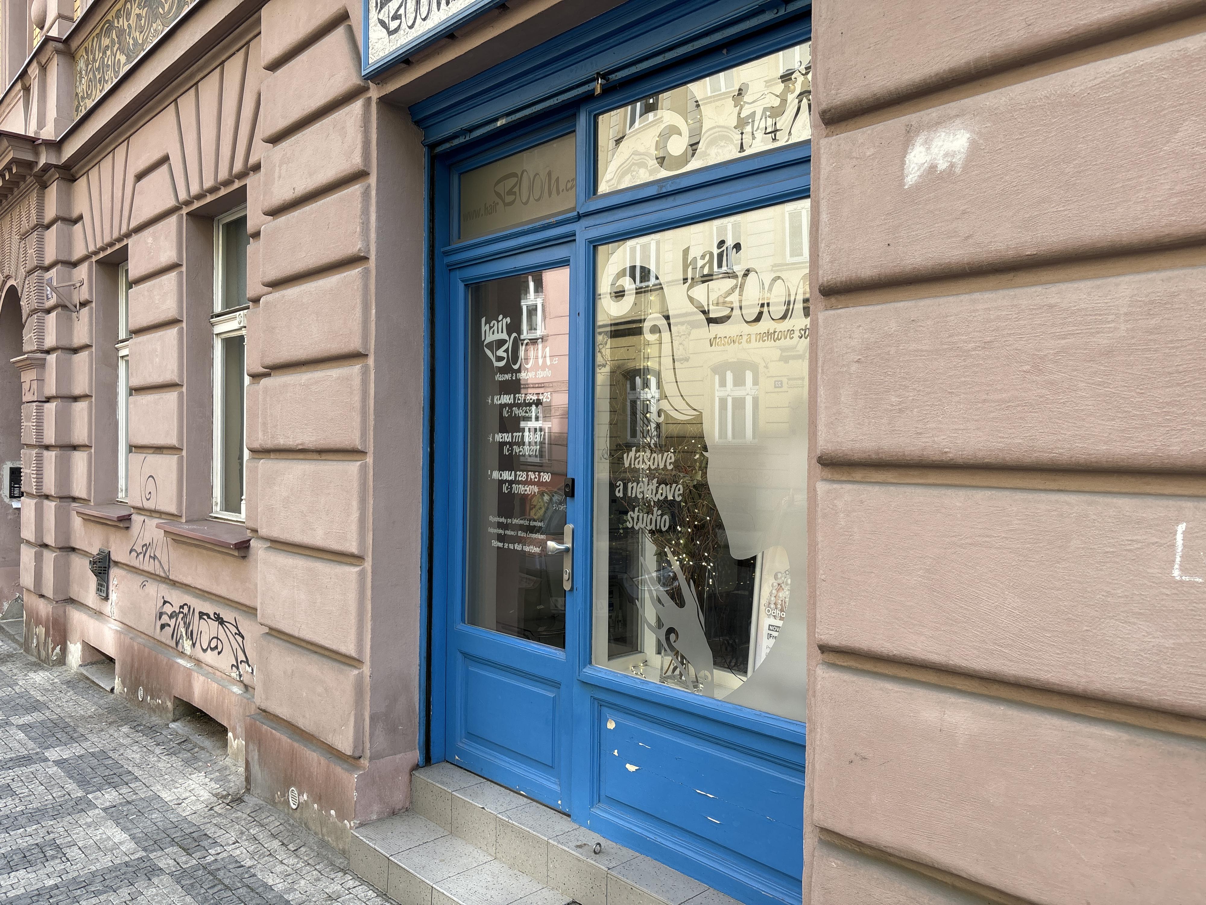 Hair Boom - vlasové a nehtové studio foto 2