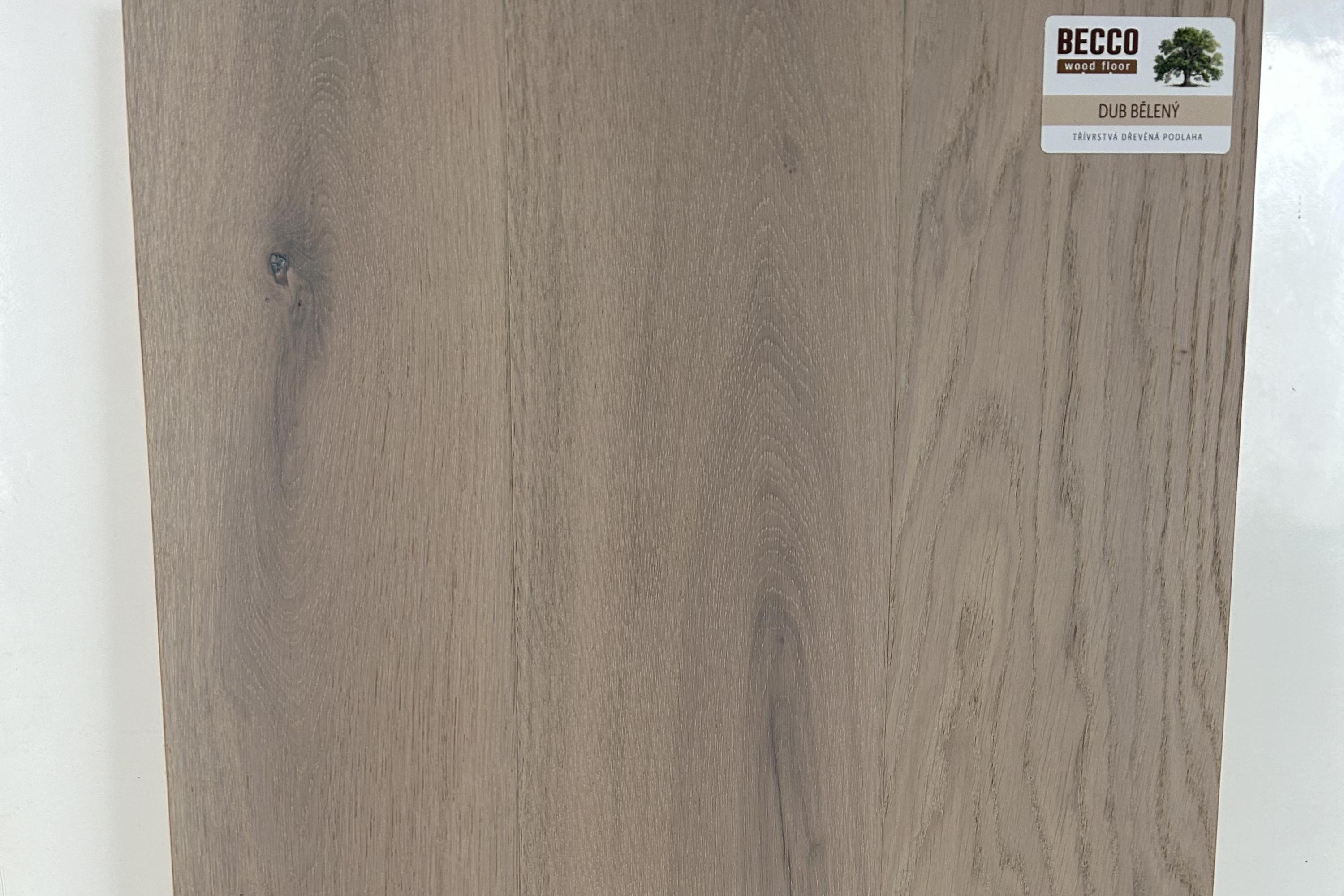 Třívrstvá dřevěná podlaha - DUB BĚLENÝ
