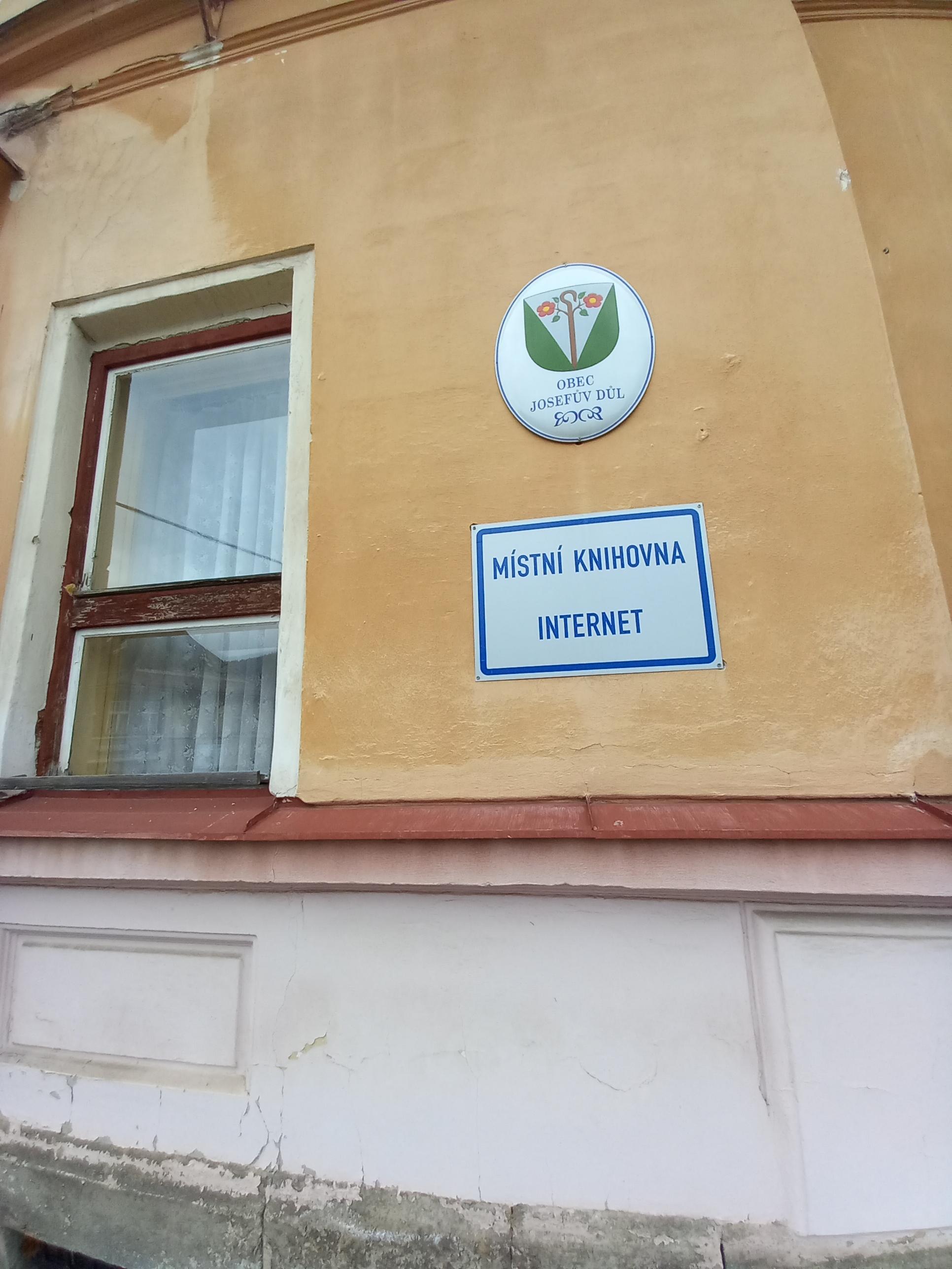 Obecní knihovna Josefův Důl foto 3