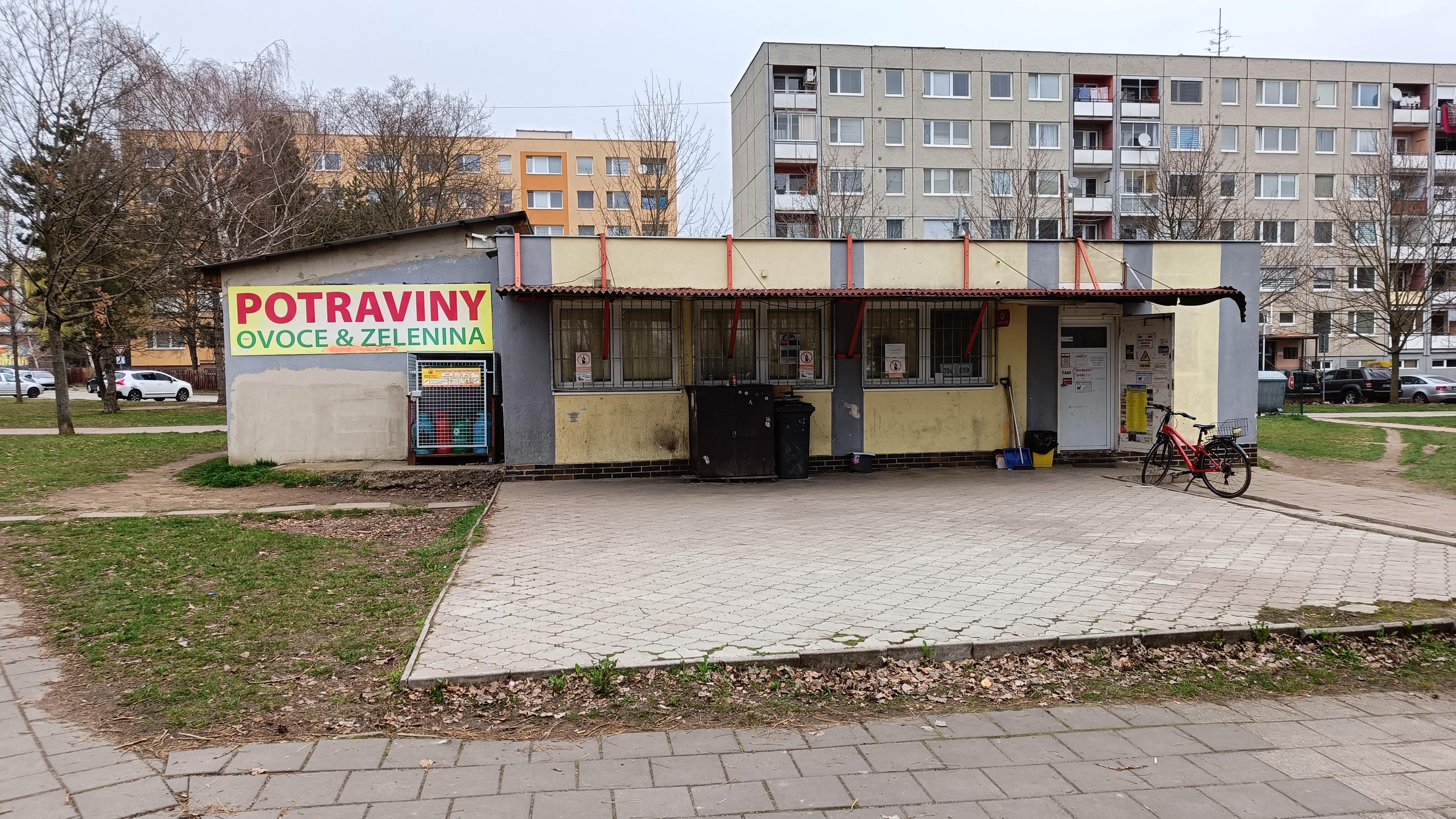 Potraviny Na Valtické 859/39a foto 1