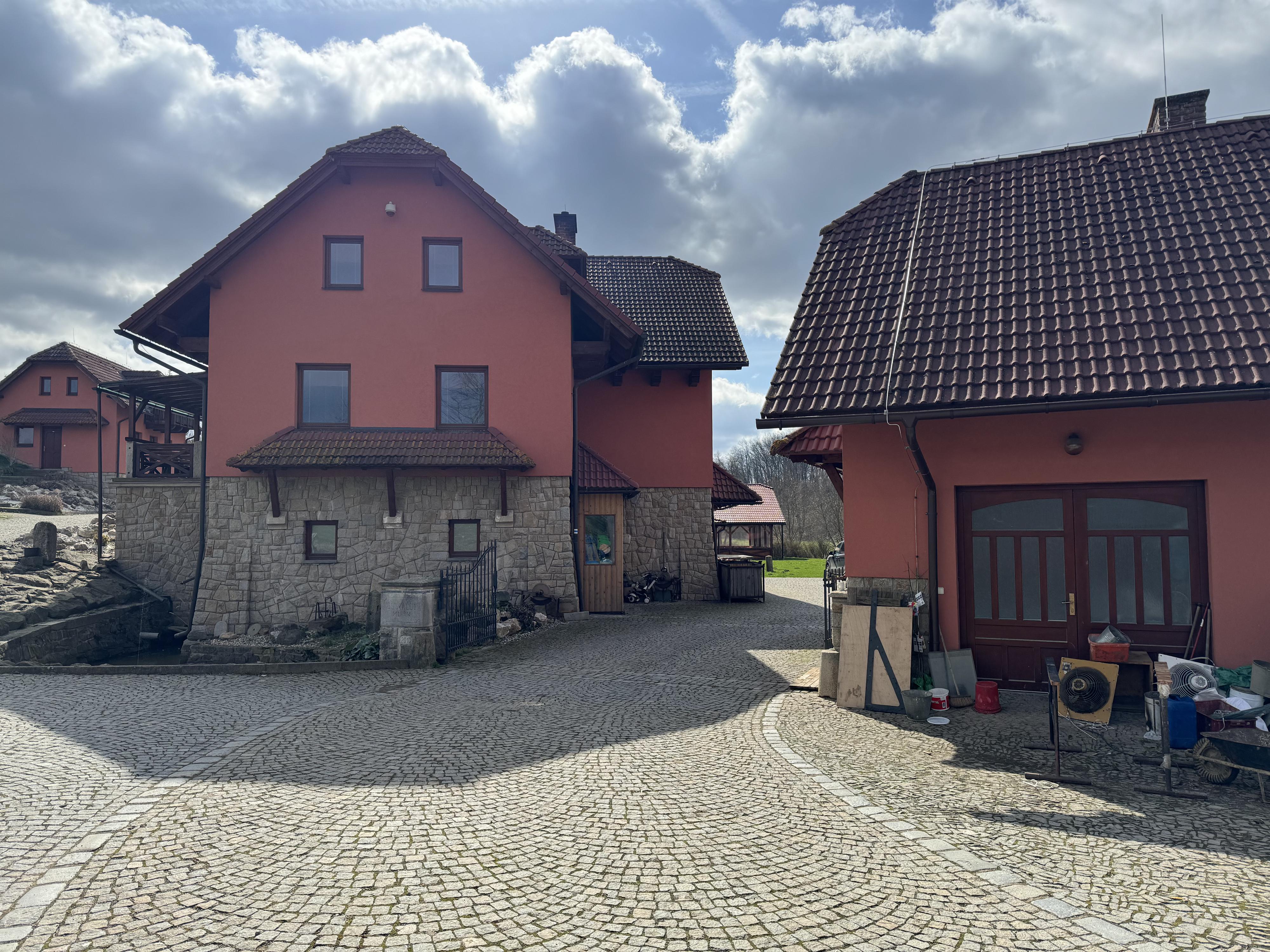 Restaurace Dočkalův mlýn foto 1