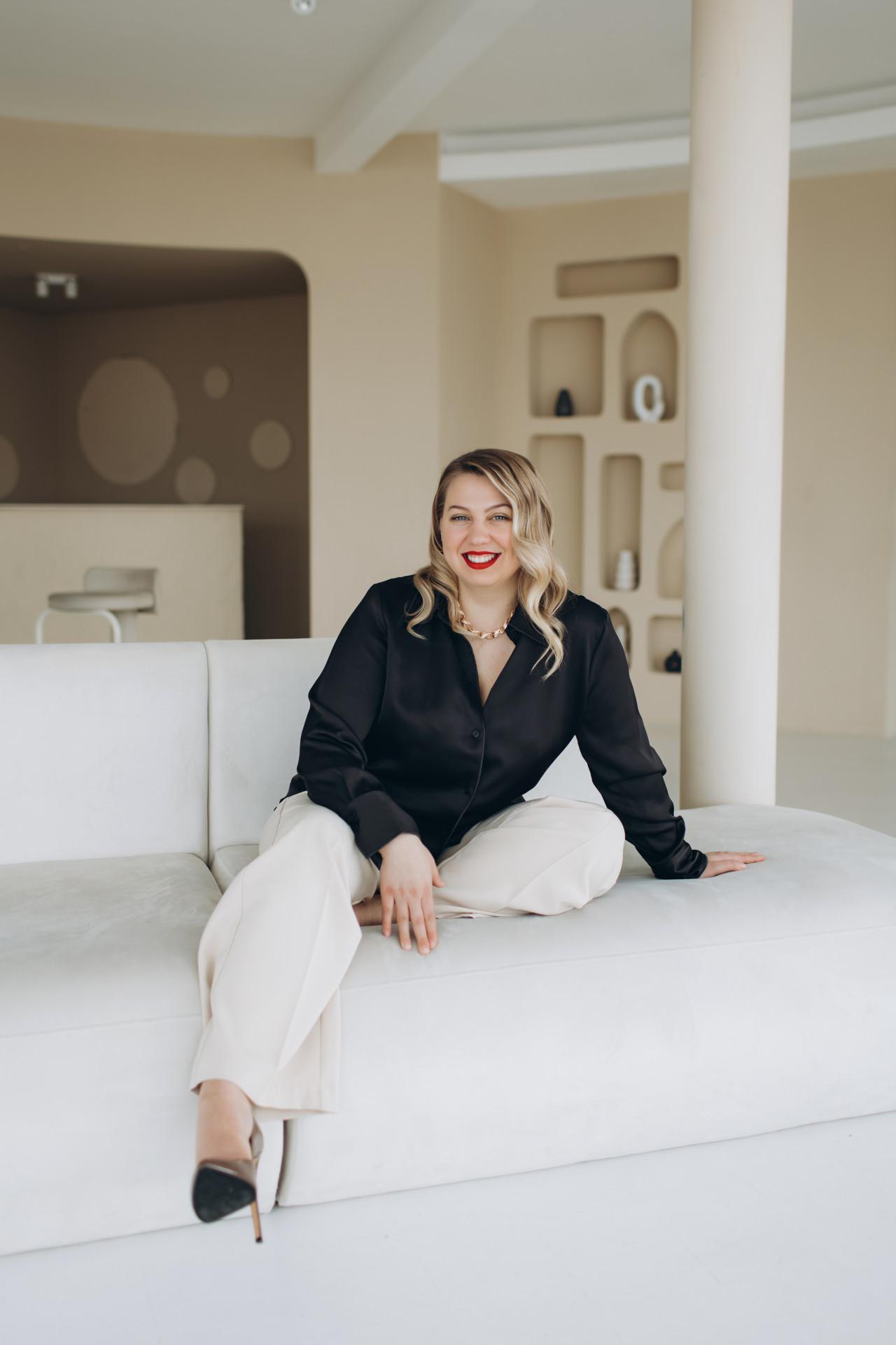 Mgr. Yana Shevchuk Realitní specialista foto 4