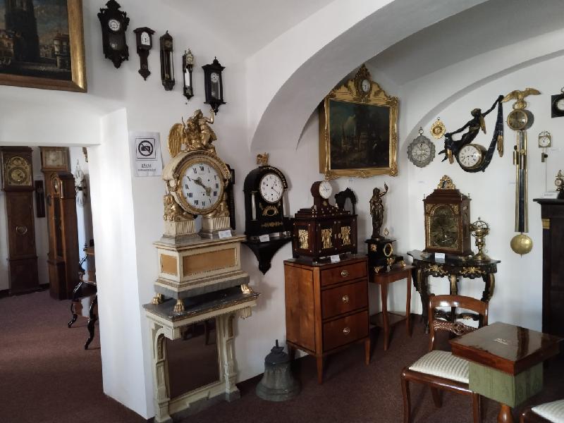 Muzeum starožitných hodin a Starožitnosti KnO foto 5