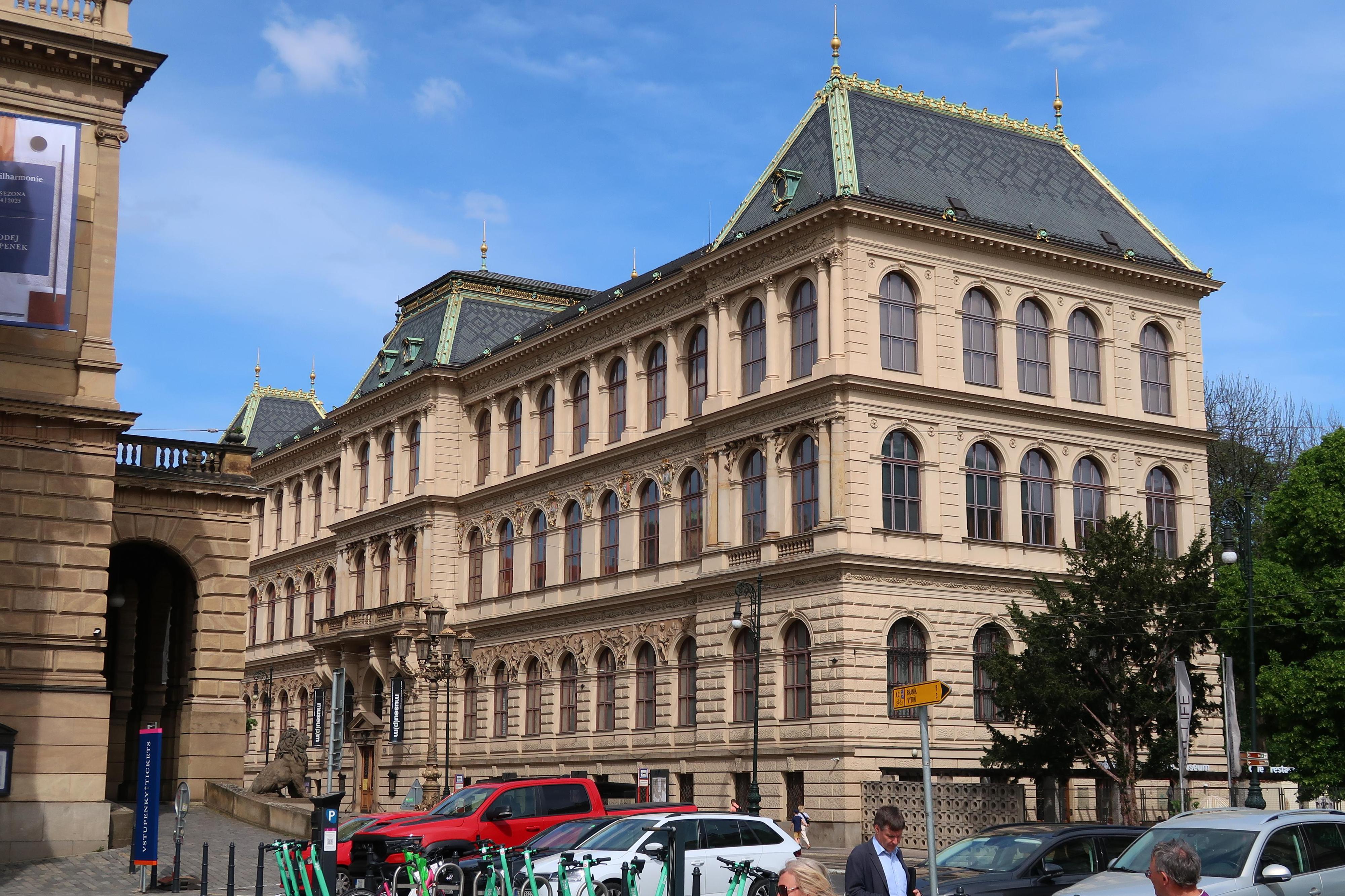 Uměleckoprůmyslové museum v Praze foto 2