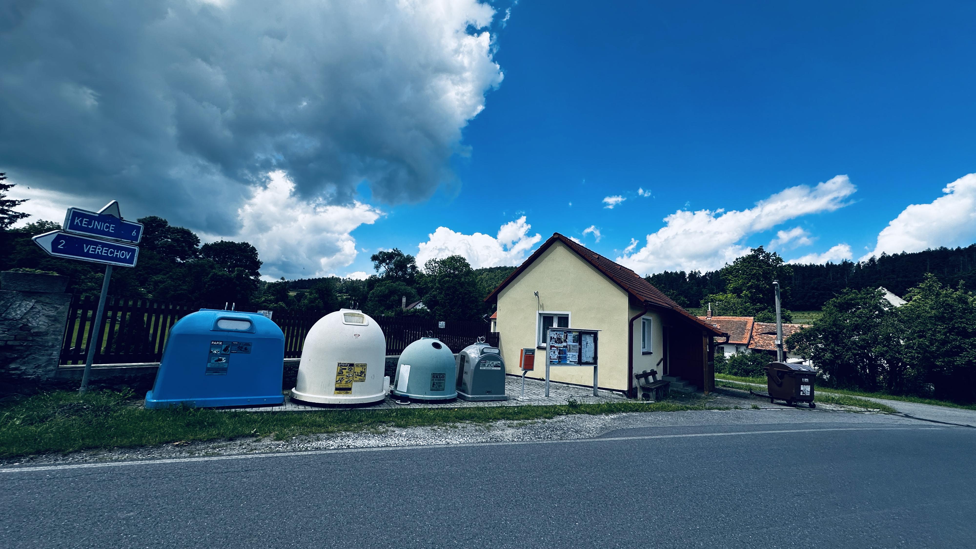 Místní knihovna Boubín foto 2