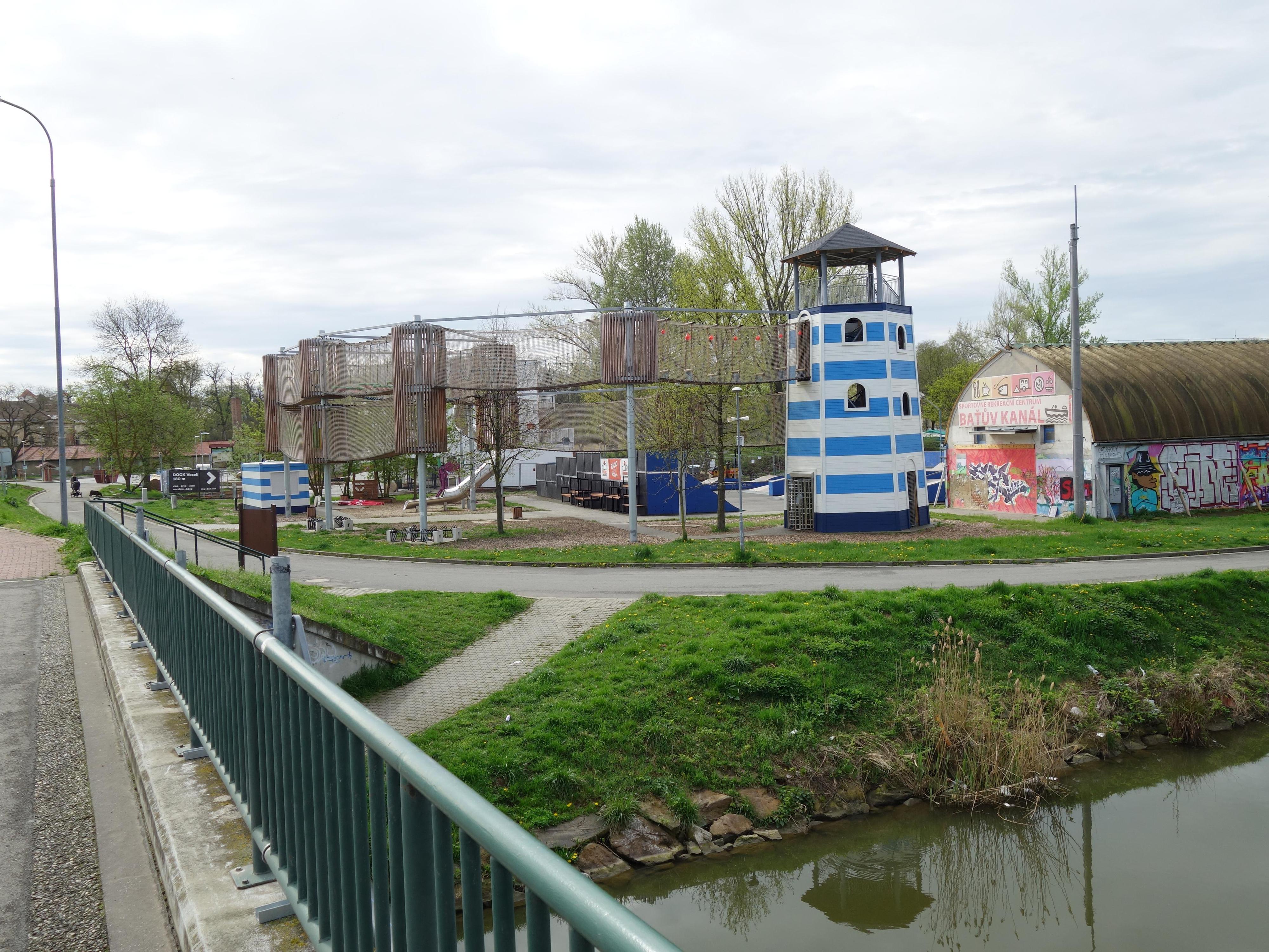 Lanové centrum Veselí nad Moravou foto 3