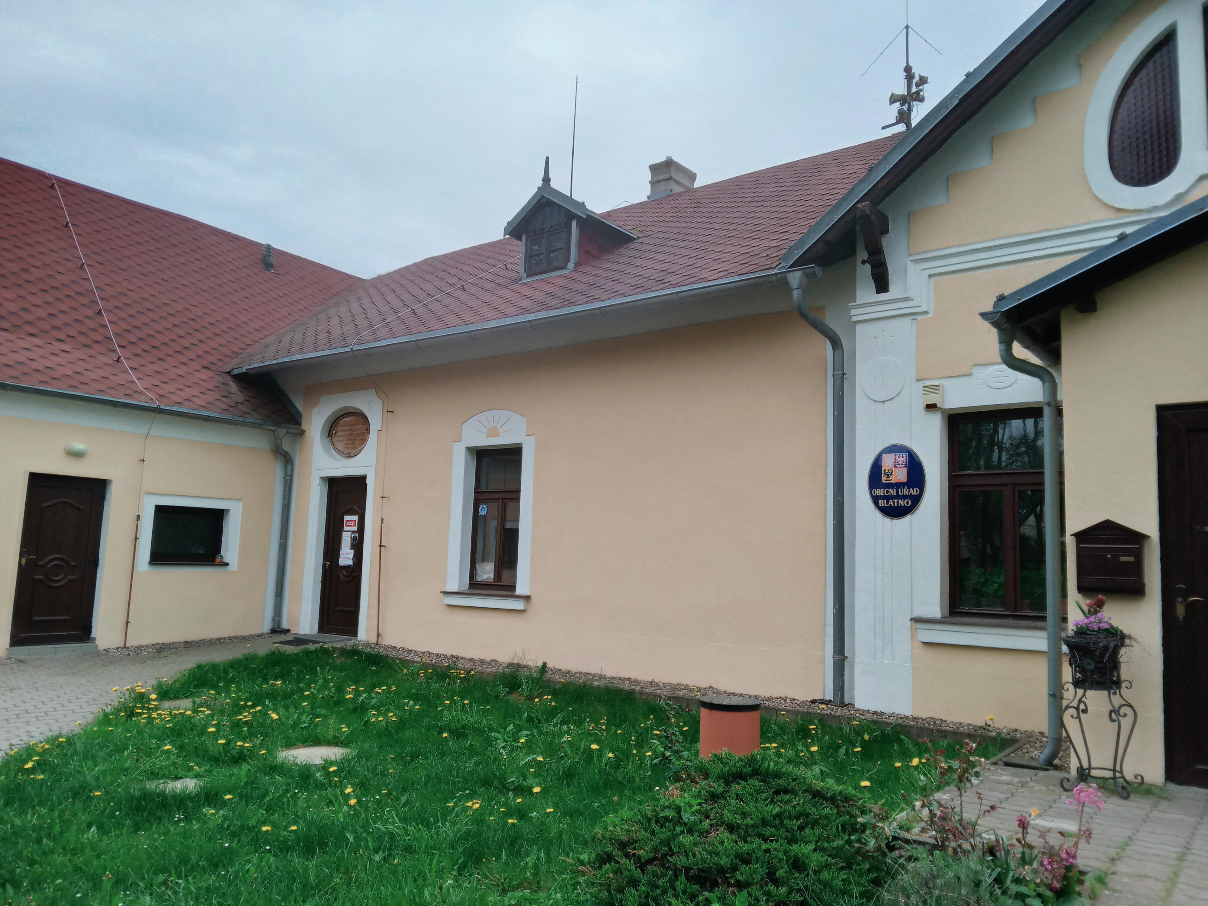 Blatno - obecní úřad foto 5