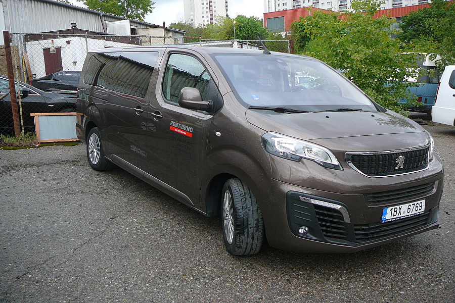 Rodinná dovolená? Mikrobus Peugeot Expert od nás
