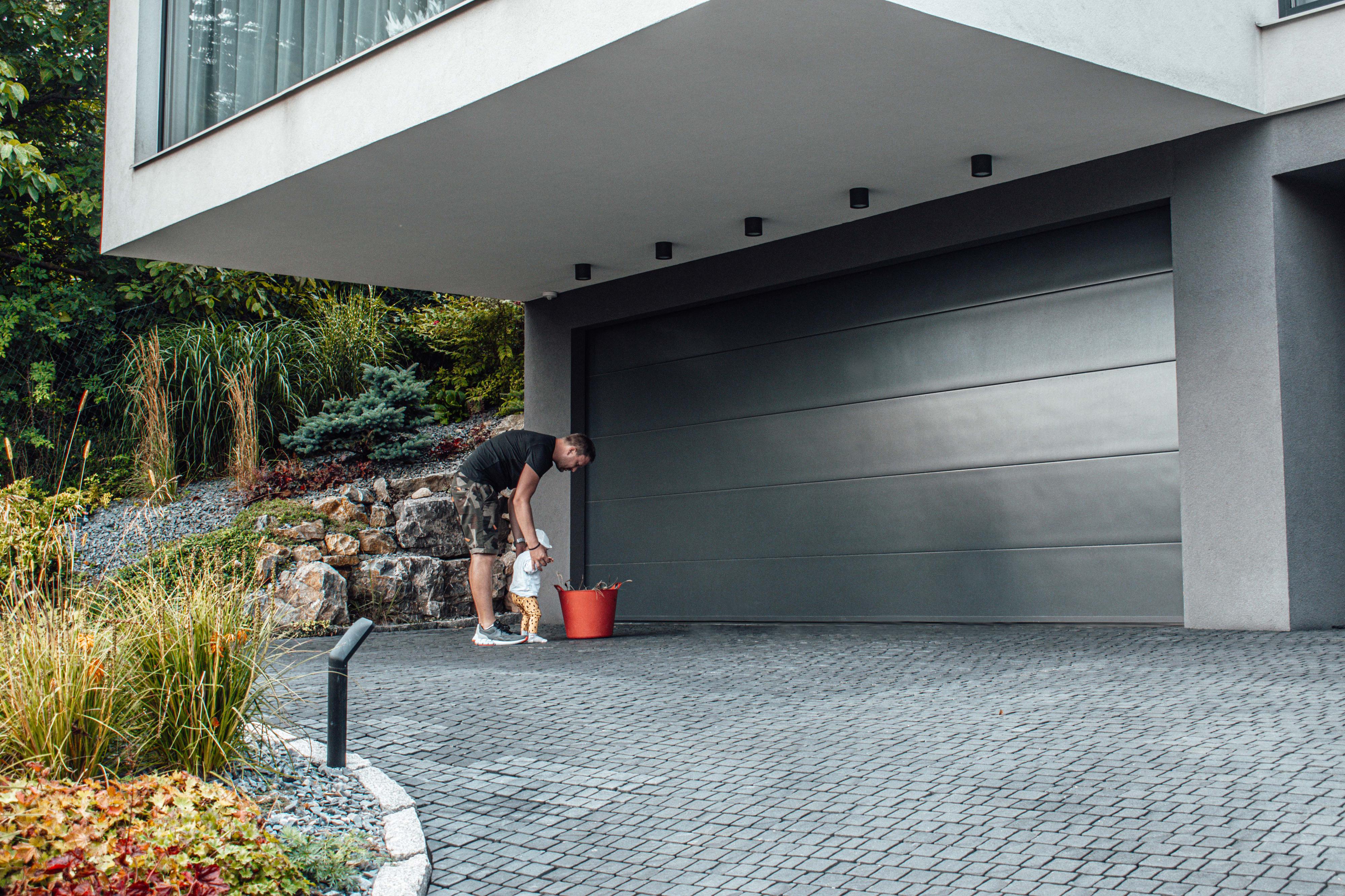 Sekční garážová vrata