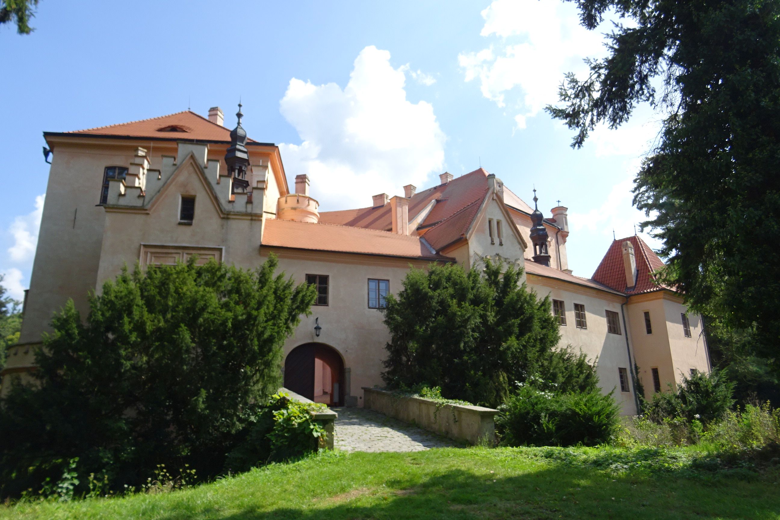 Zámek Vrchotovy Janovice foto 1