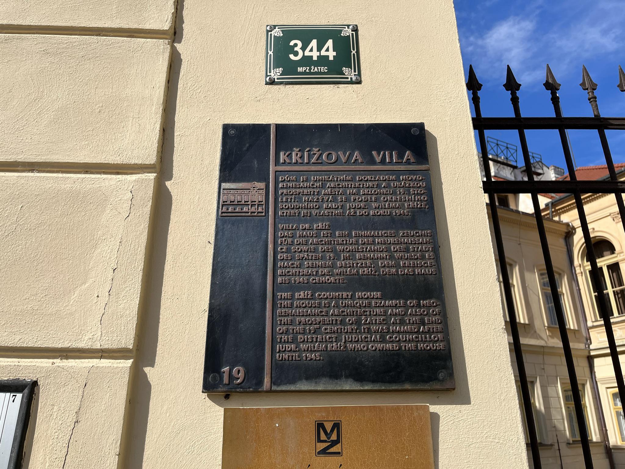 Křížova vila foto 2