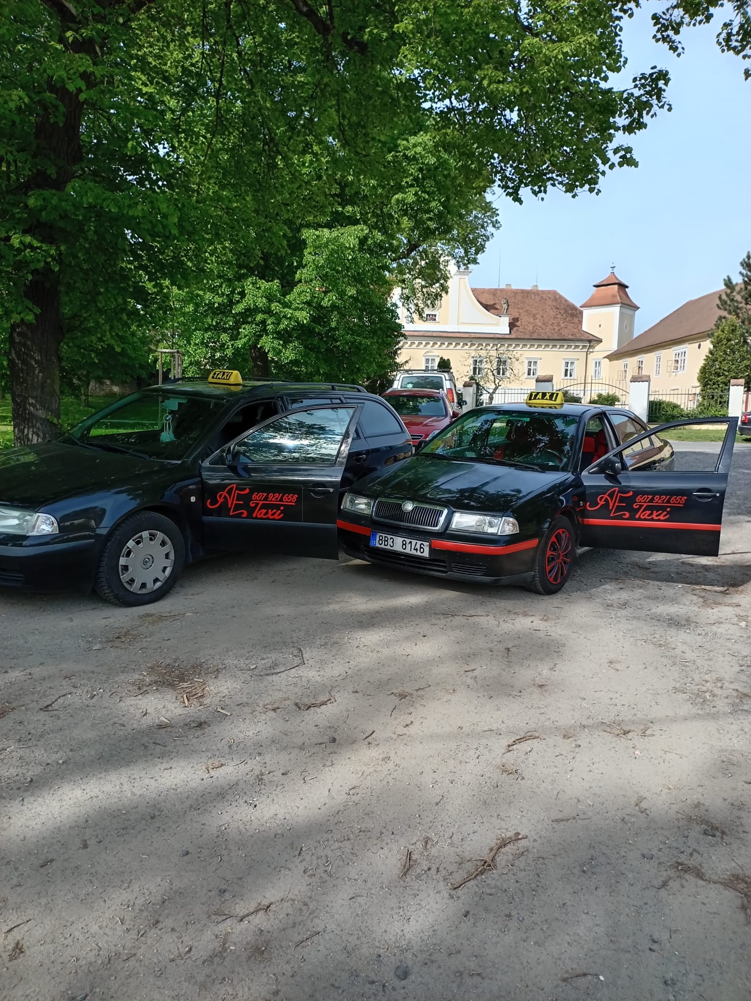 AE taxi foto 2