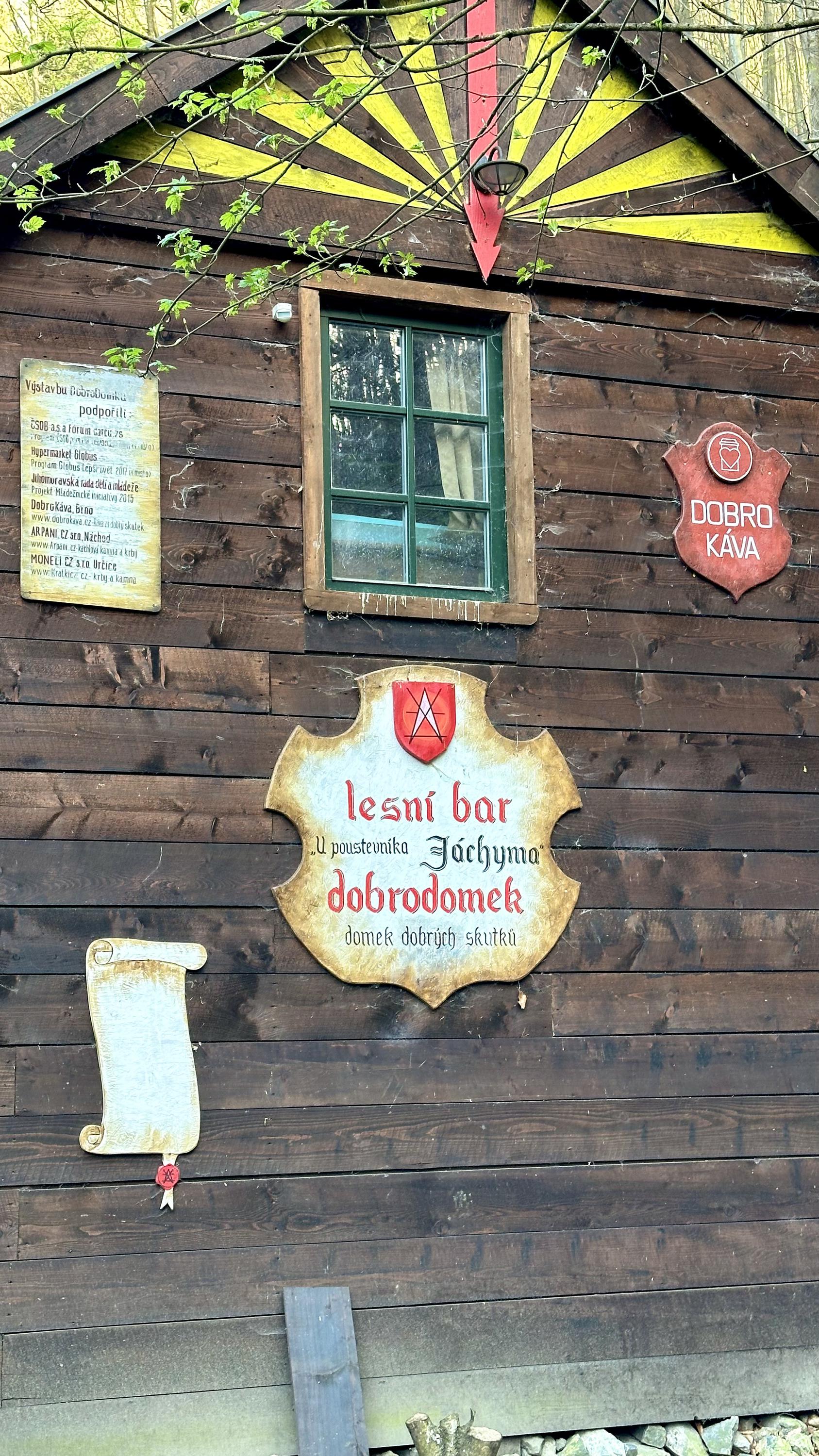 Lesní bar U poustevníka Jáchyma foto 2