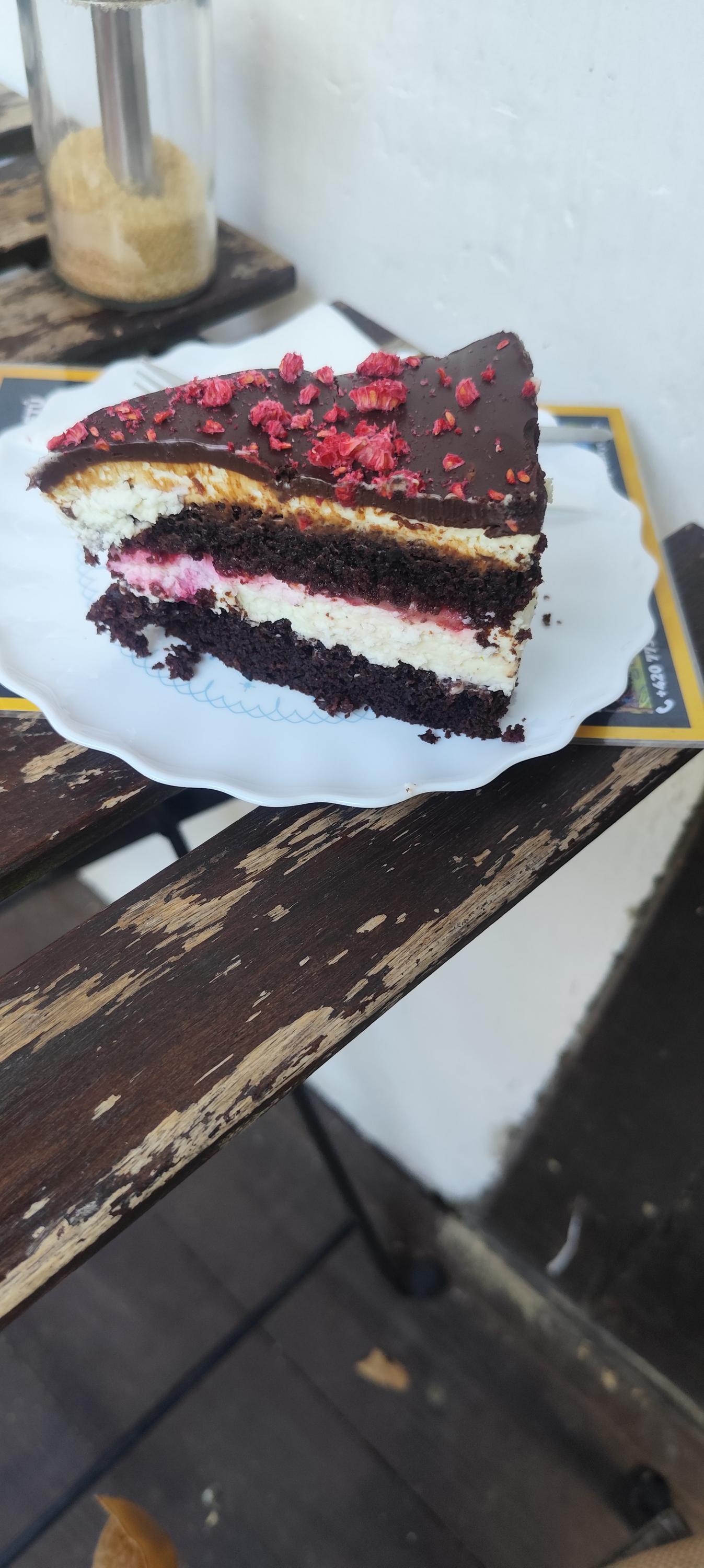 Infoshop Vejměnek foto 6