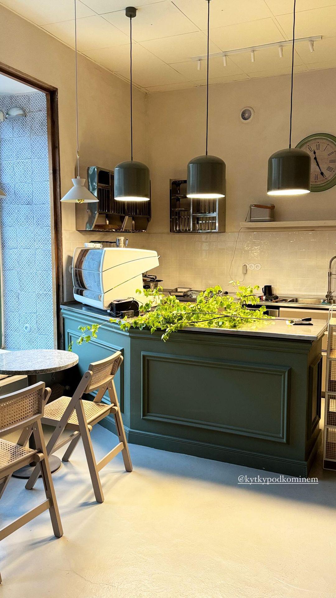 Kytky pod komínem foto 4