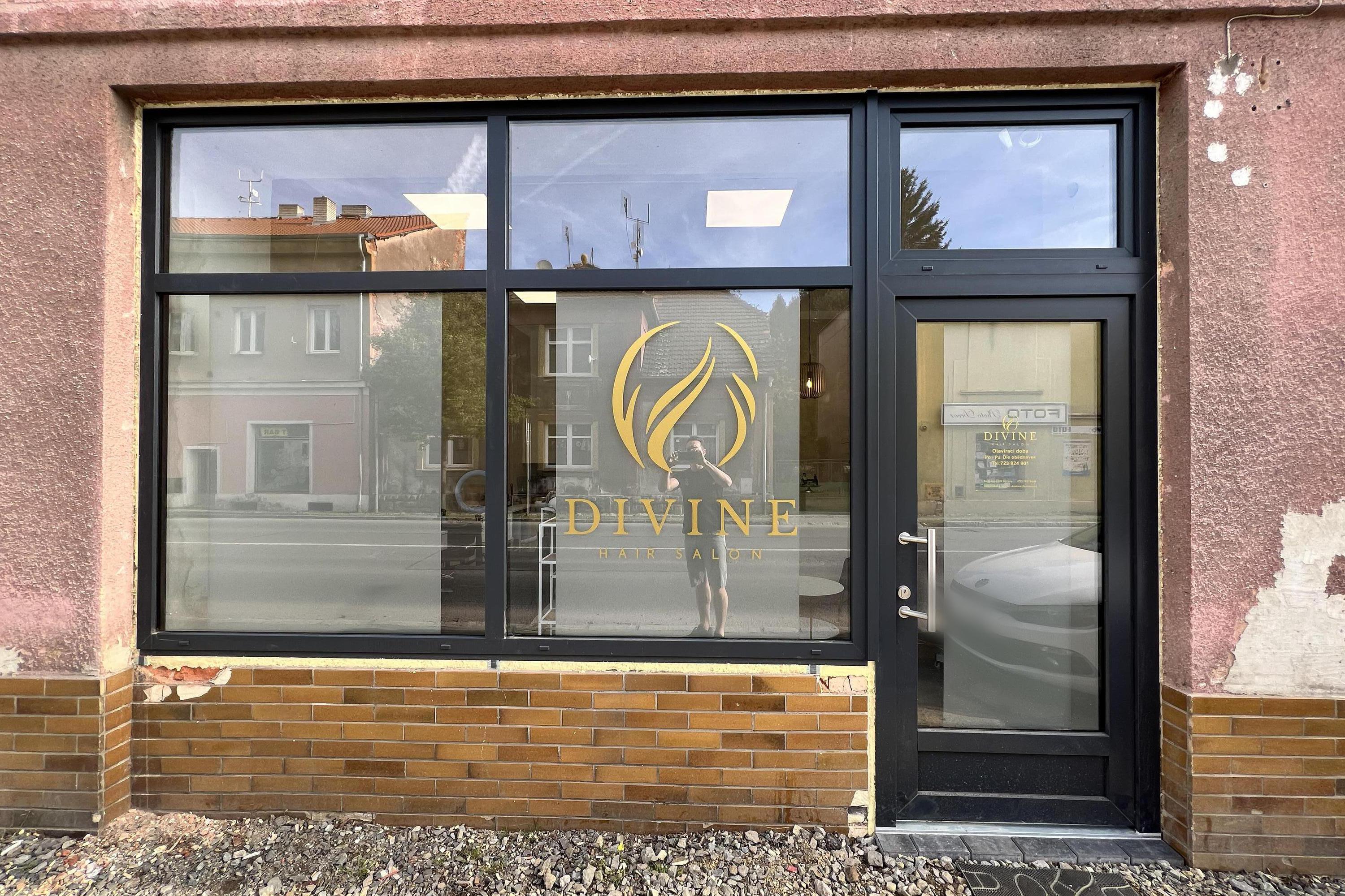 DIVINE hair salon Andrea Zemanová