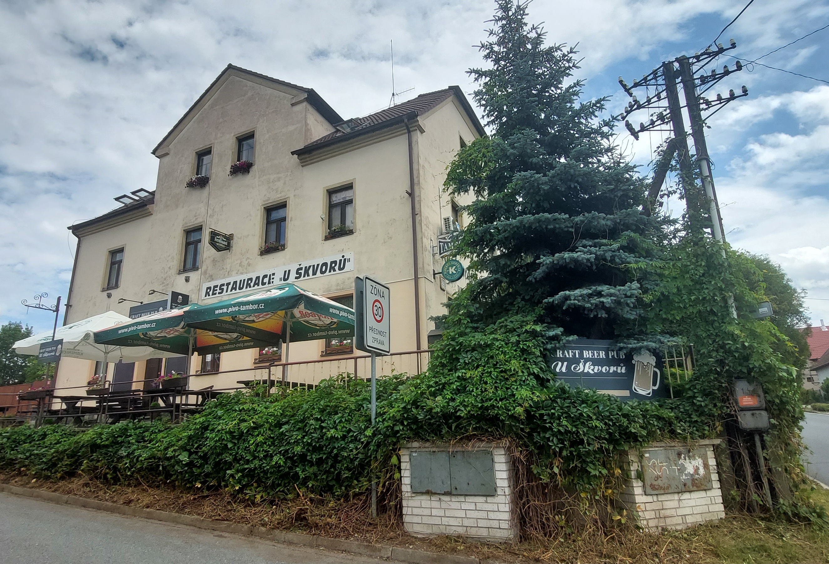 CRAFT BEER PUB - U ŠKVORŮ foto 4