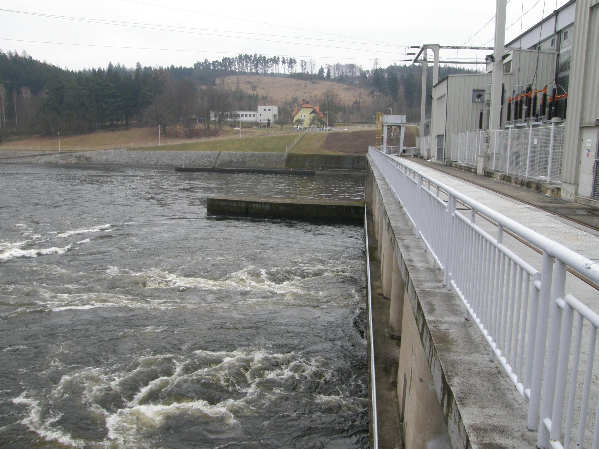 Plavební komora Kamýk nad Vltavou foto 6