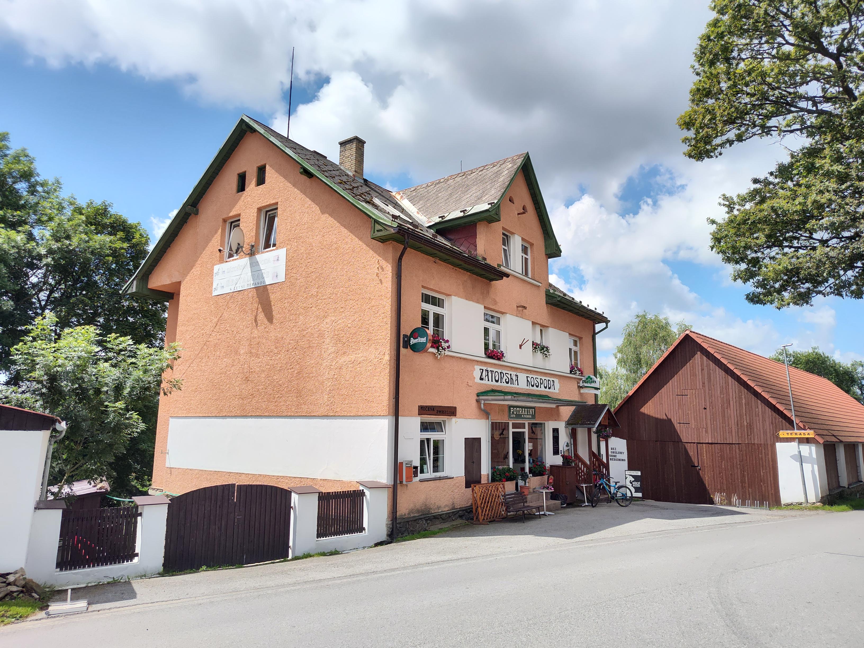 Restaurace Zátoňská hospoda foto 2