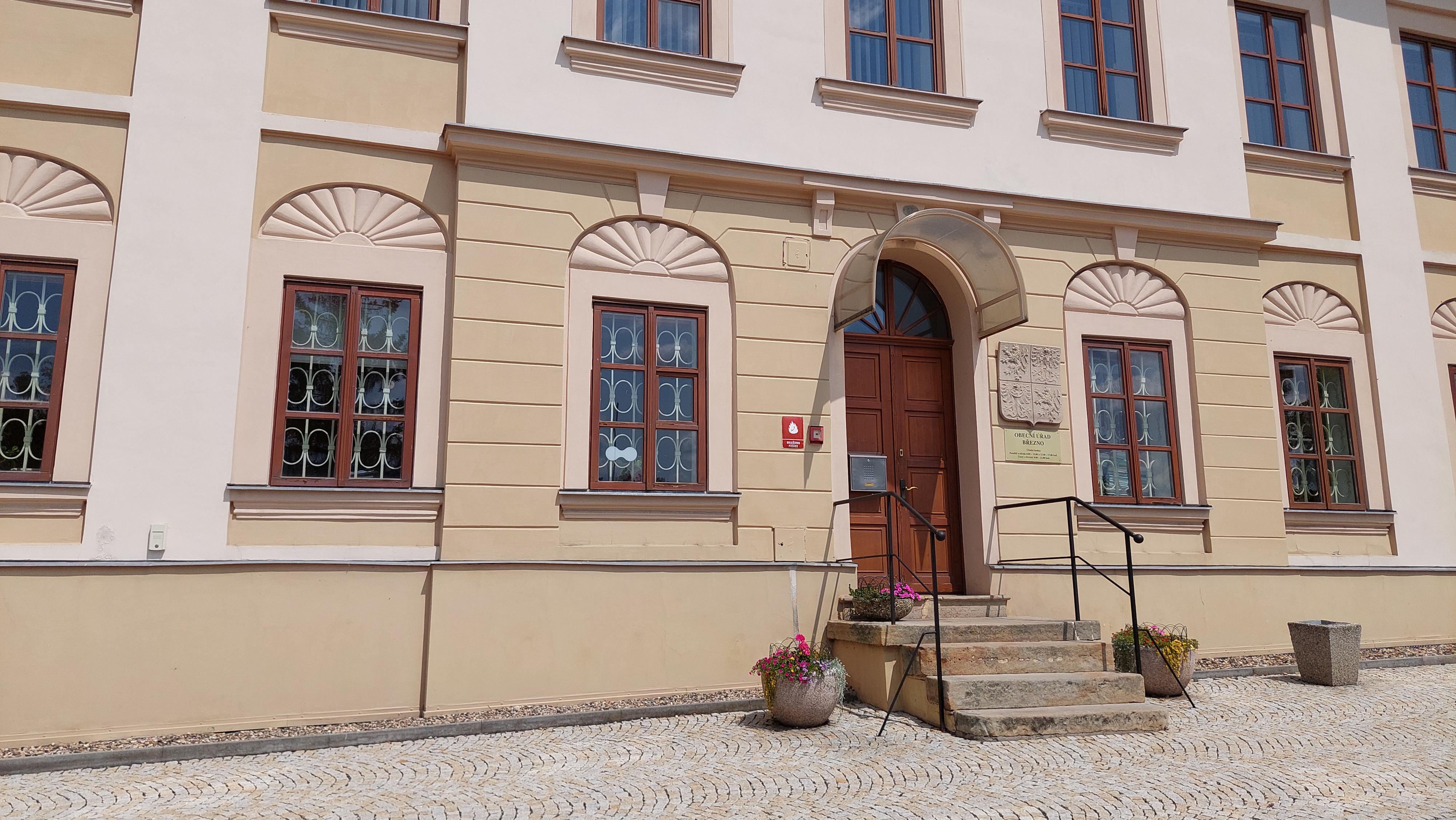 Březno - obecní úřad foto 3