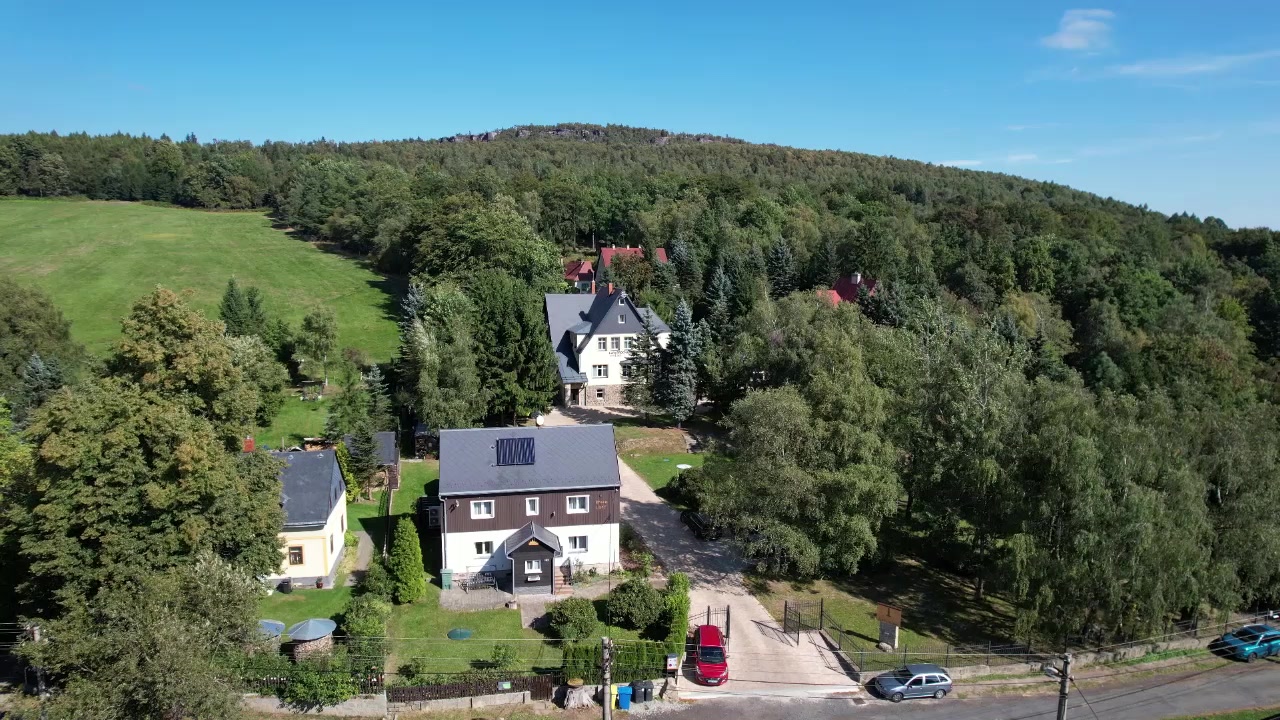 Resort LUFT Sněžník foto 2 (náhled videa)