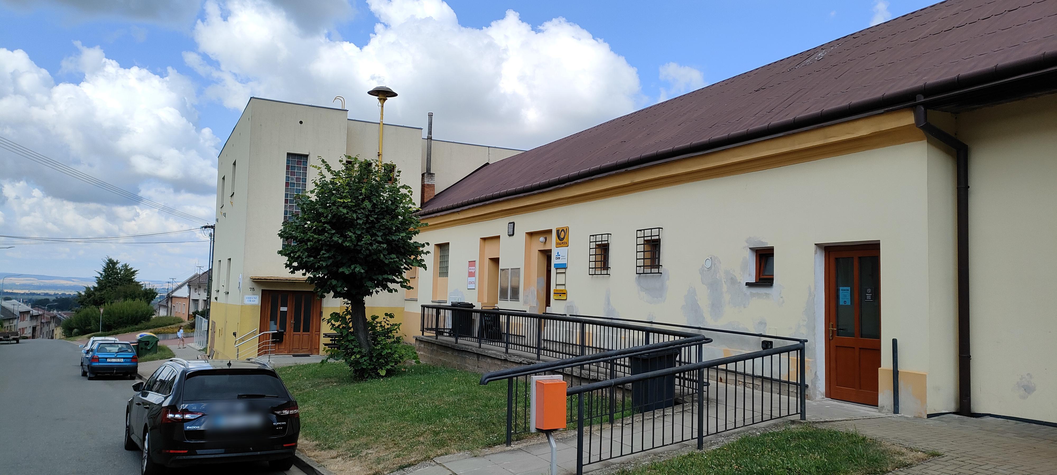 Stará Ves - obecní úřad foto 2
