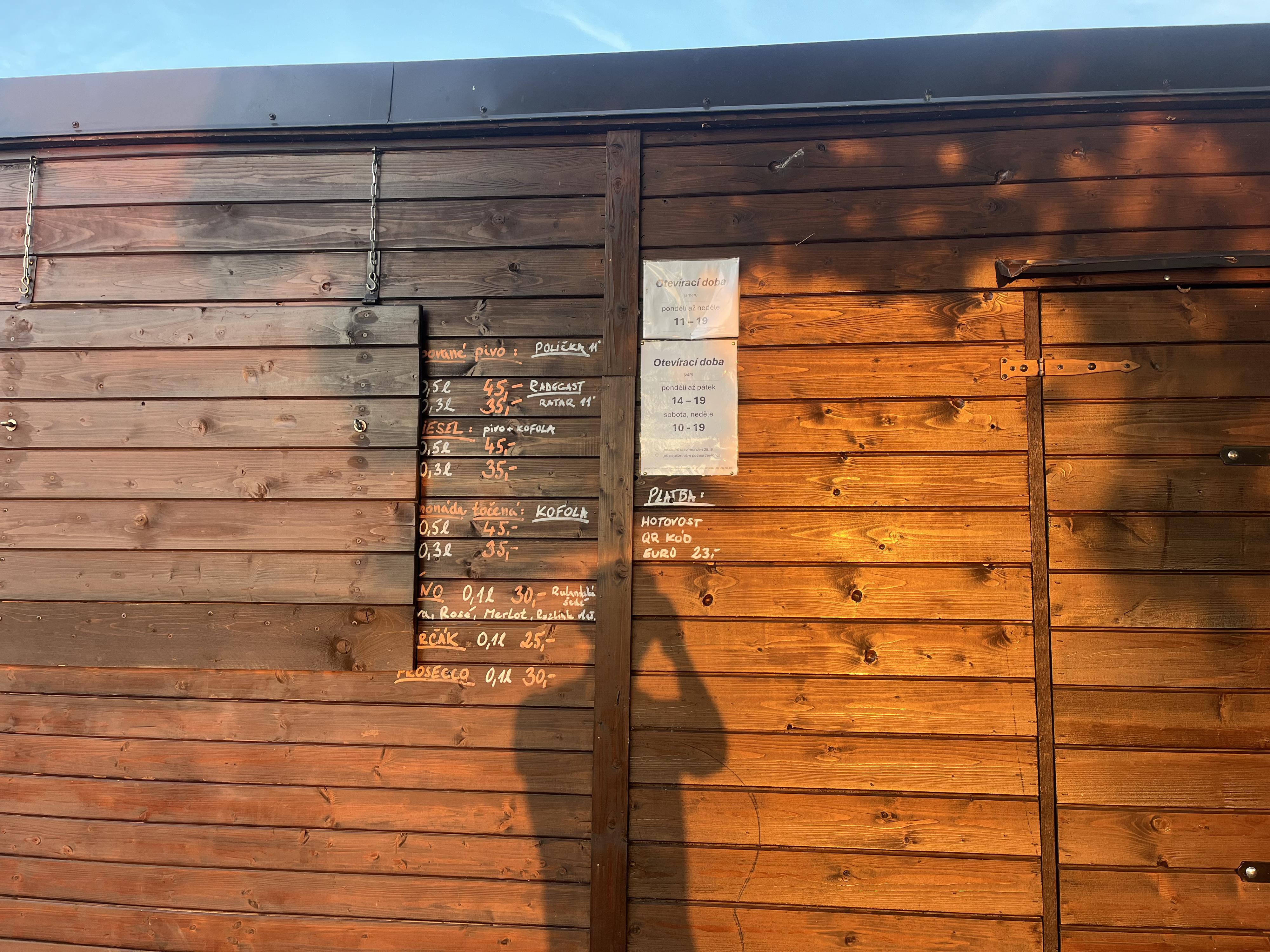 Kiosek u Tří Čápů foto 3