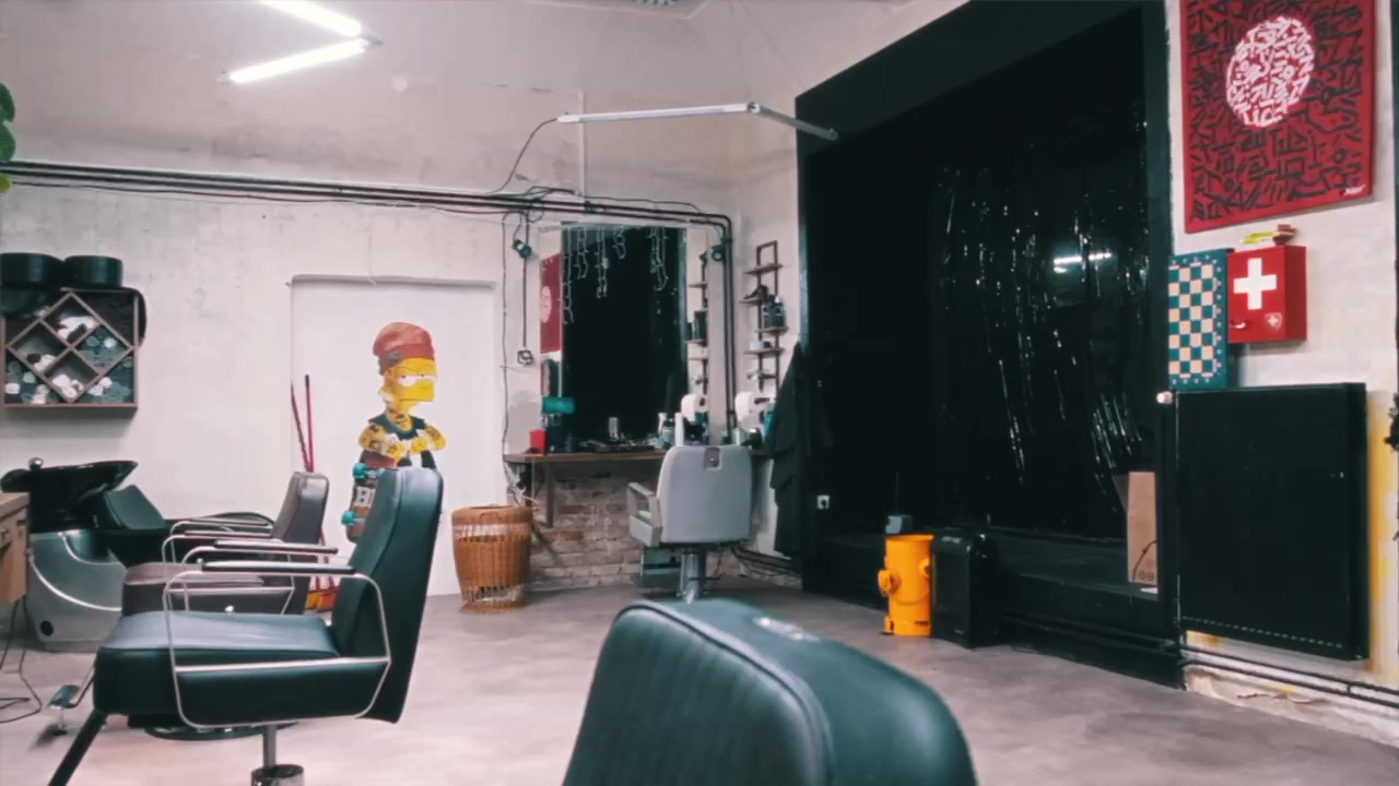 Bart Barbershop foto 2 (náhled videa)