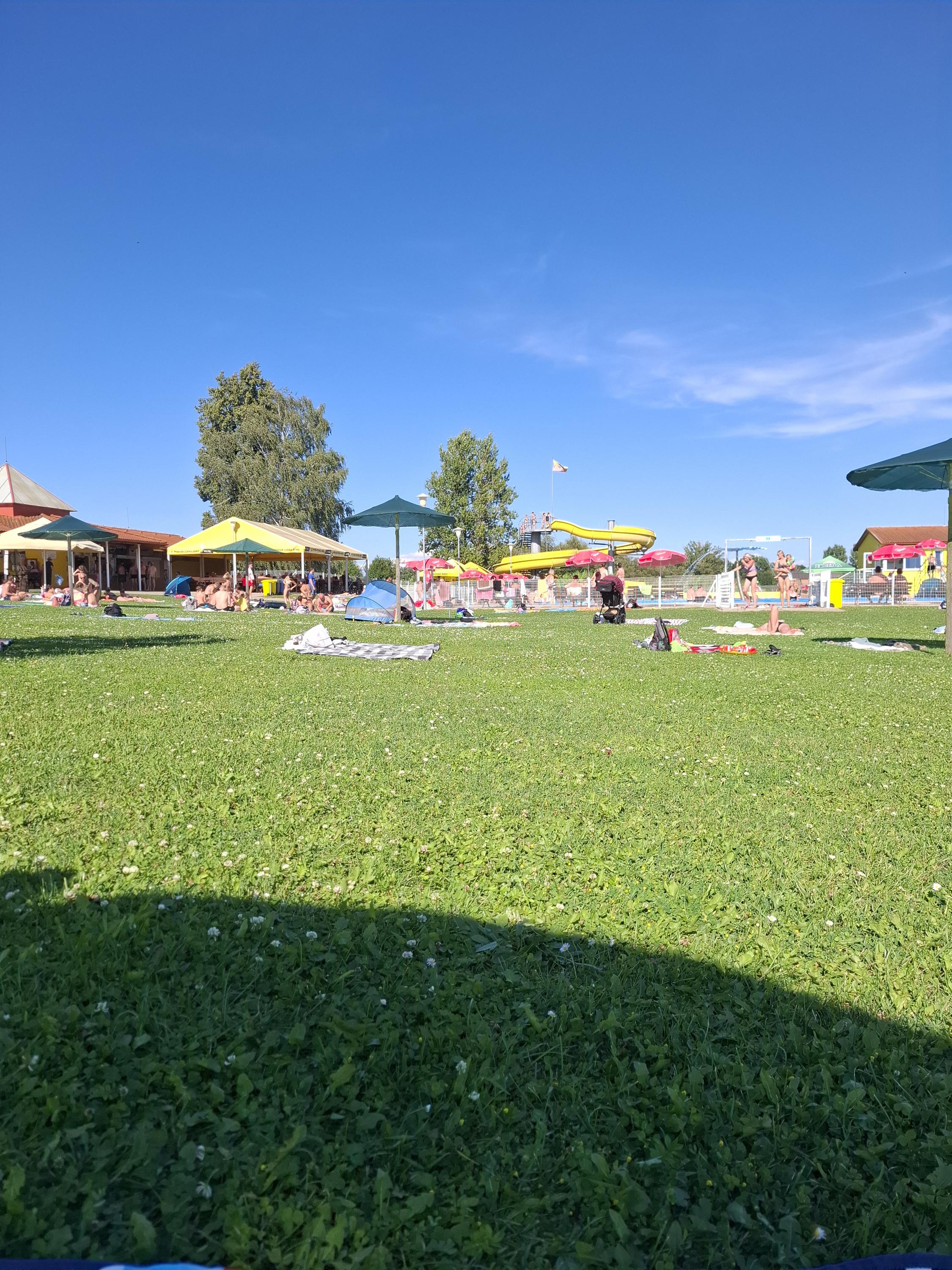 Koupaliště Velké Opatovice foto 2