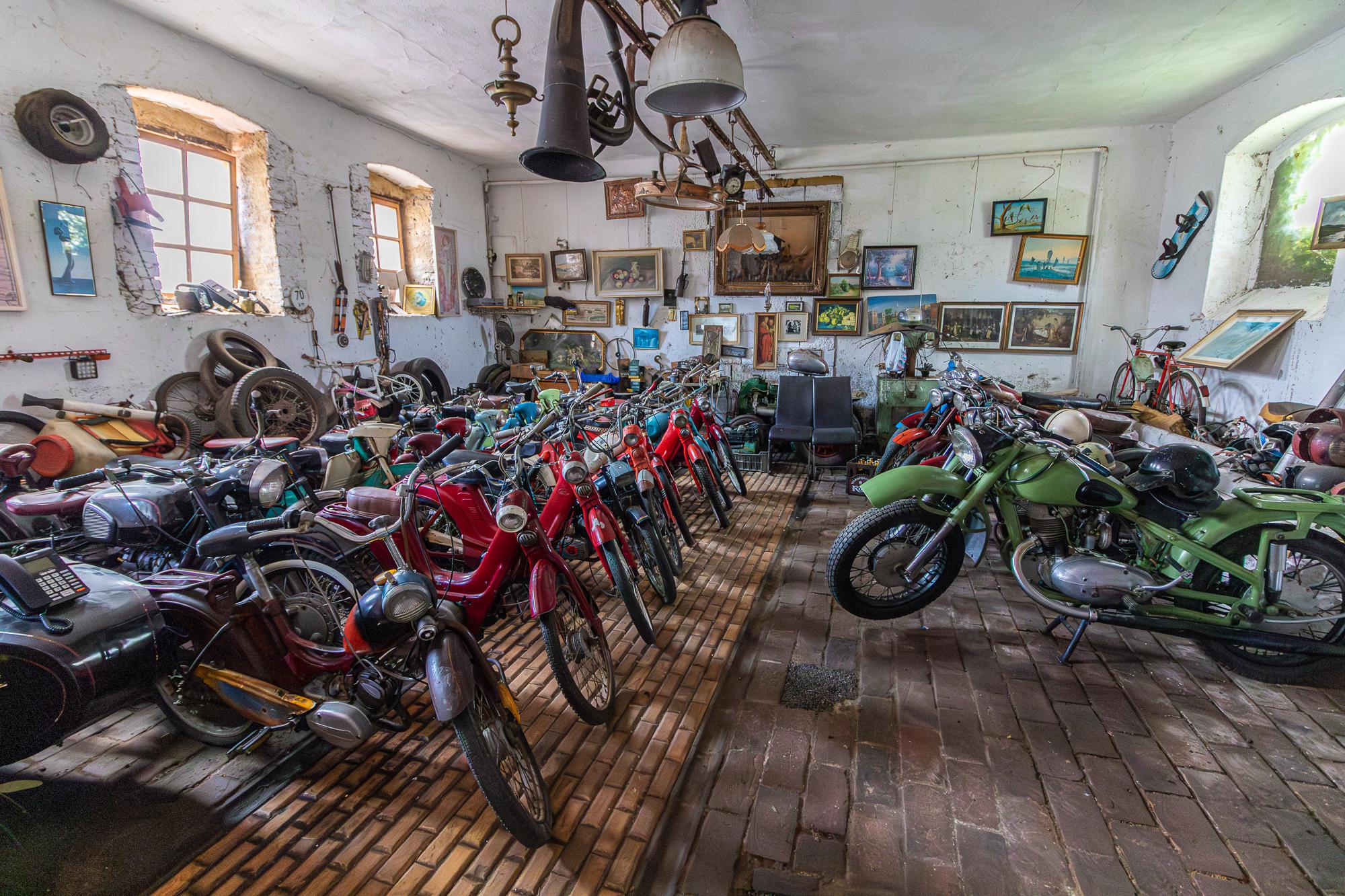 AUTO-MOTO Muzeum foto 6