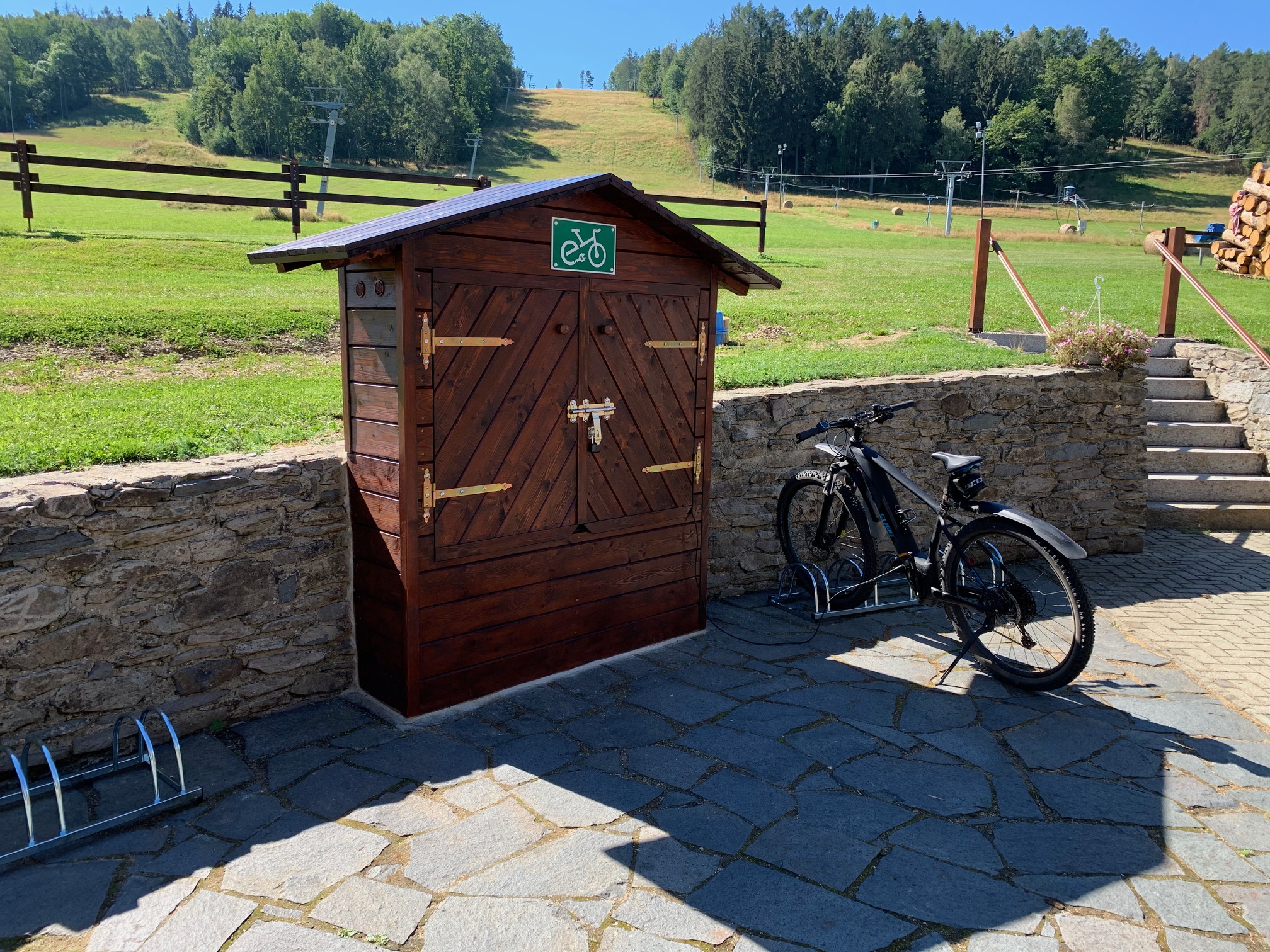 Nabíjecí stanice Restaurace U Vleku - Ski areál Horní Podluží