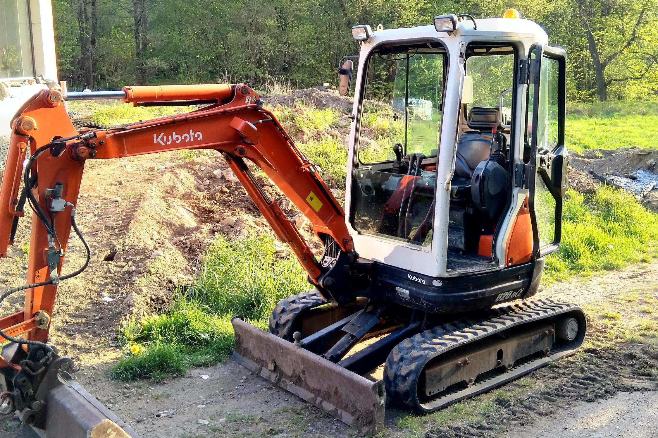 ZEMNÍ A VÝKOPOVÉ PRÁCE KOLÁŘ