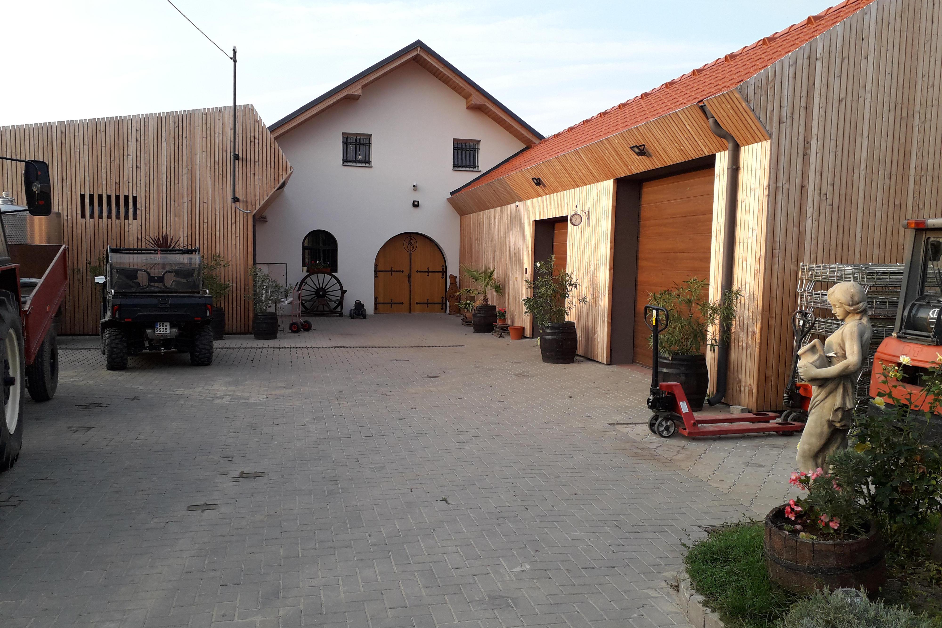 VINAŘSTVÍ ŠTĚPÁNEK, s.r.o.