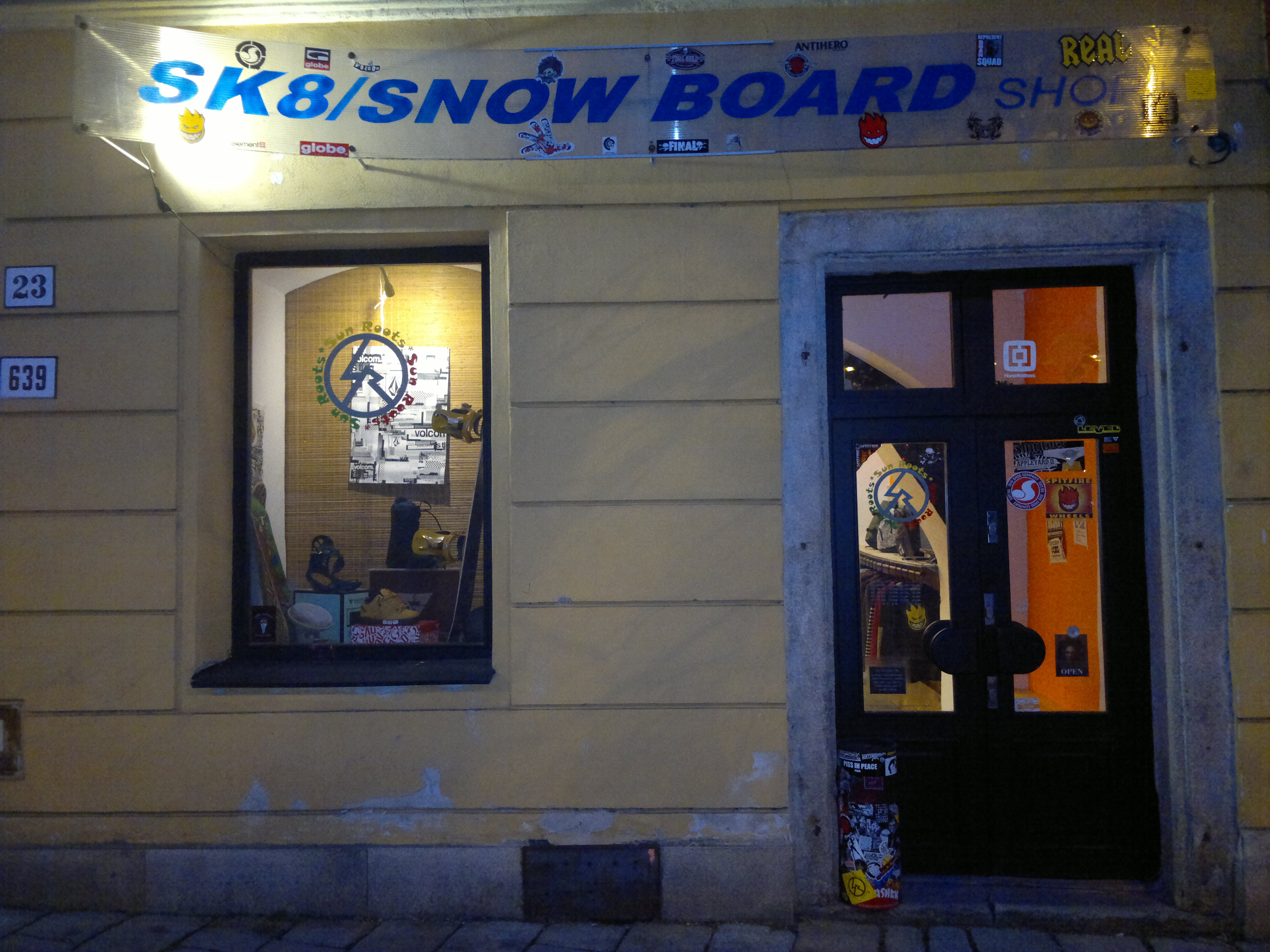 Skate ShoP Sun Roots foto 3