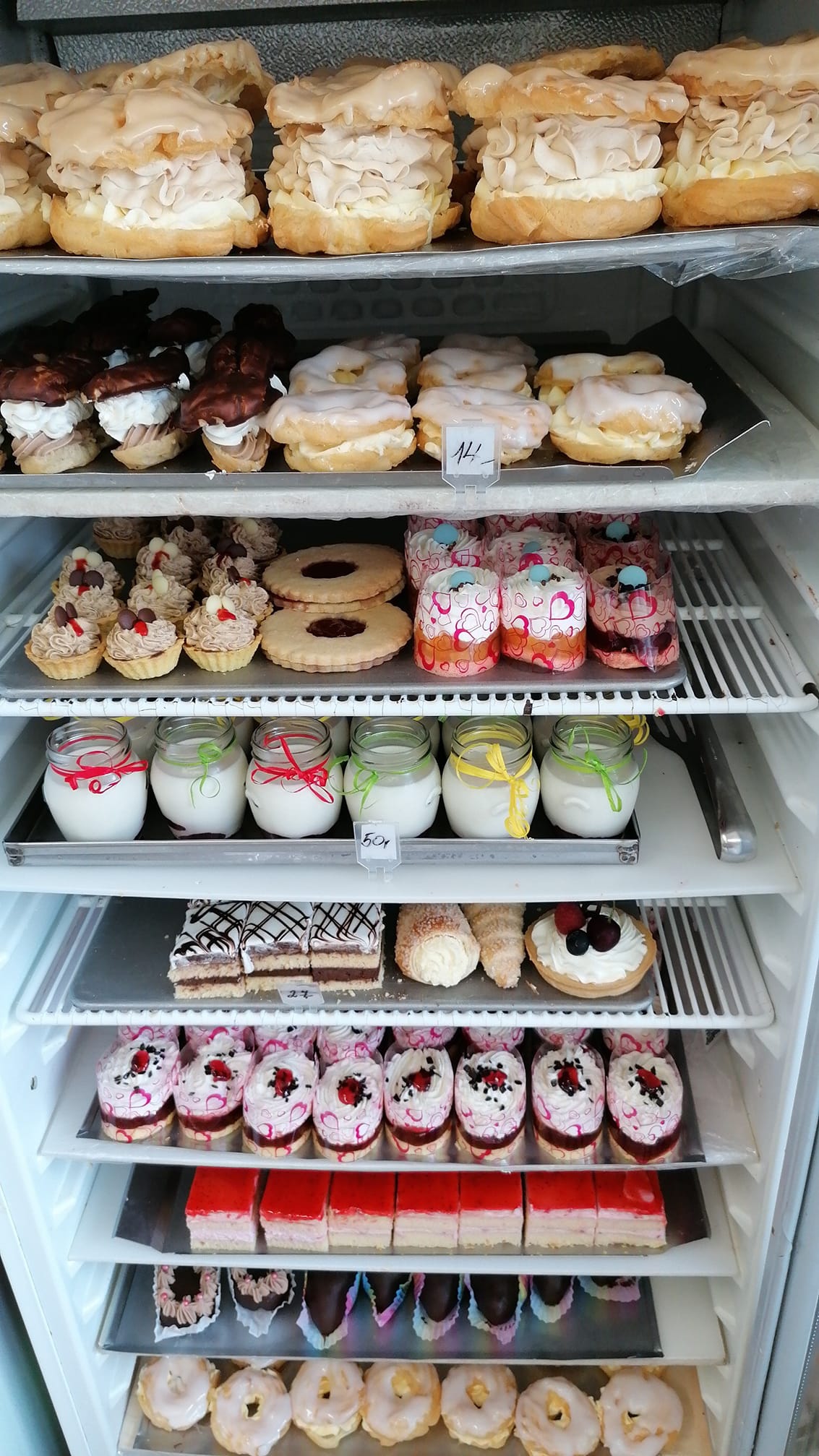 Karlovská cukrárna foto 6