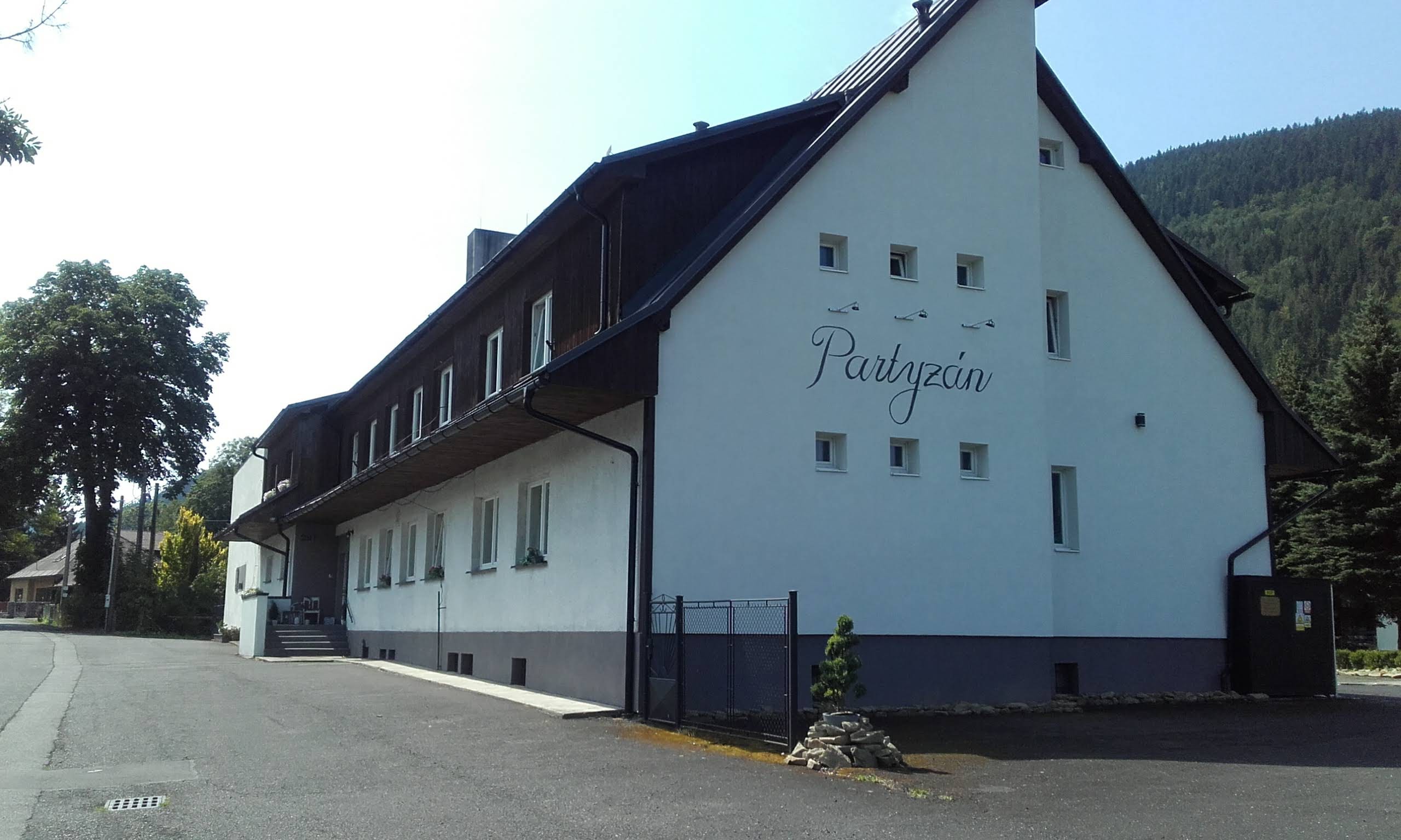 Ubytovací areál Partyzán foto 3