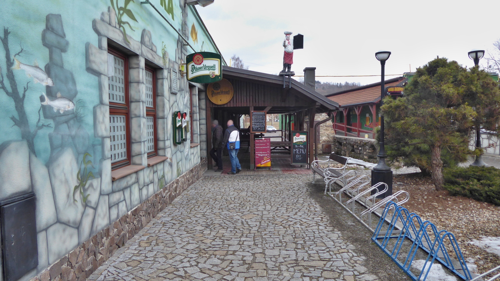 Plzeňská restaurace U Kapra foto 2