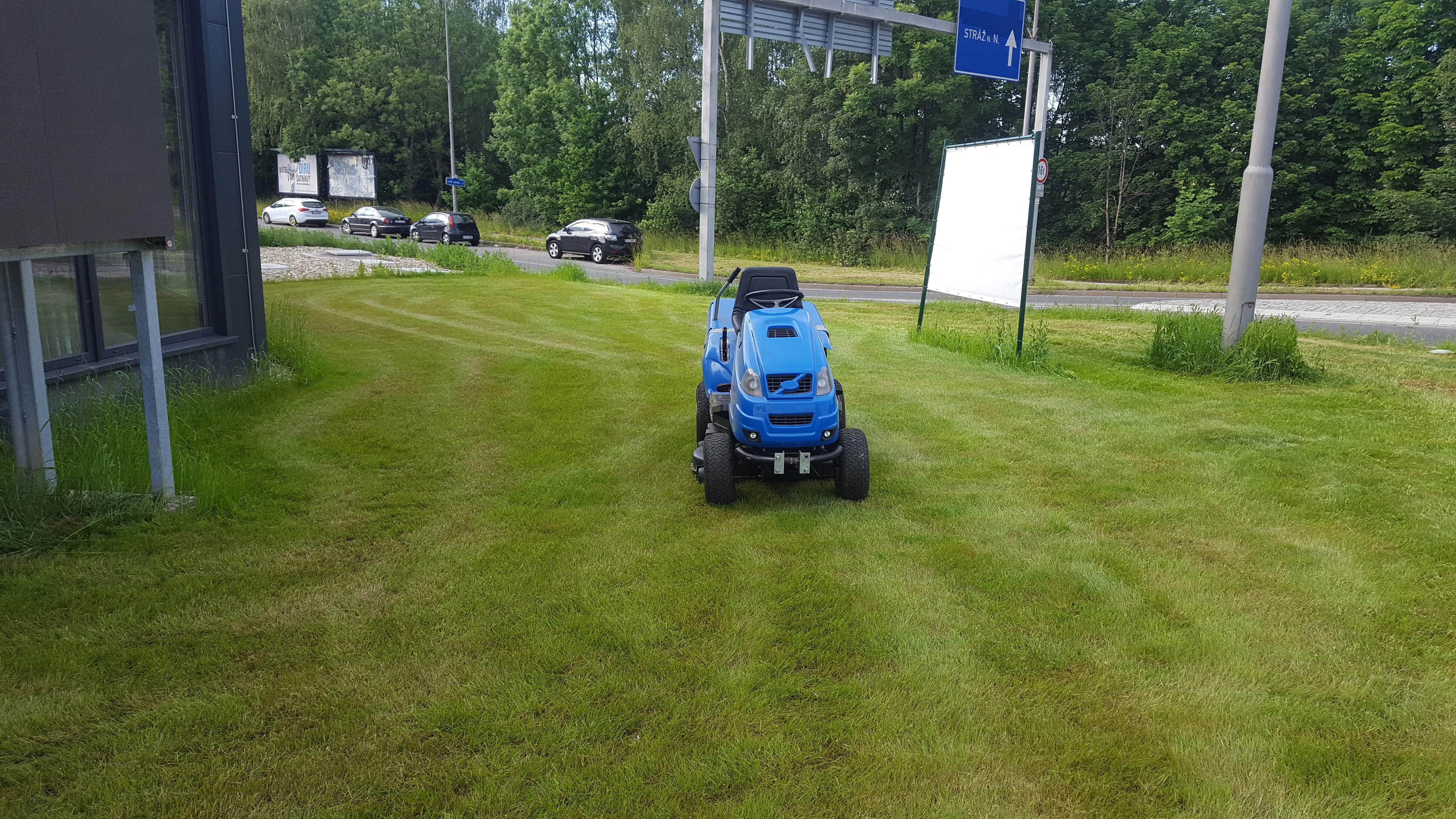 ÚDRŽBA ZELENĚ AGUILERA