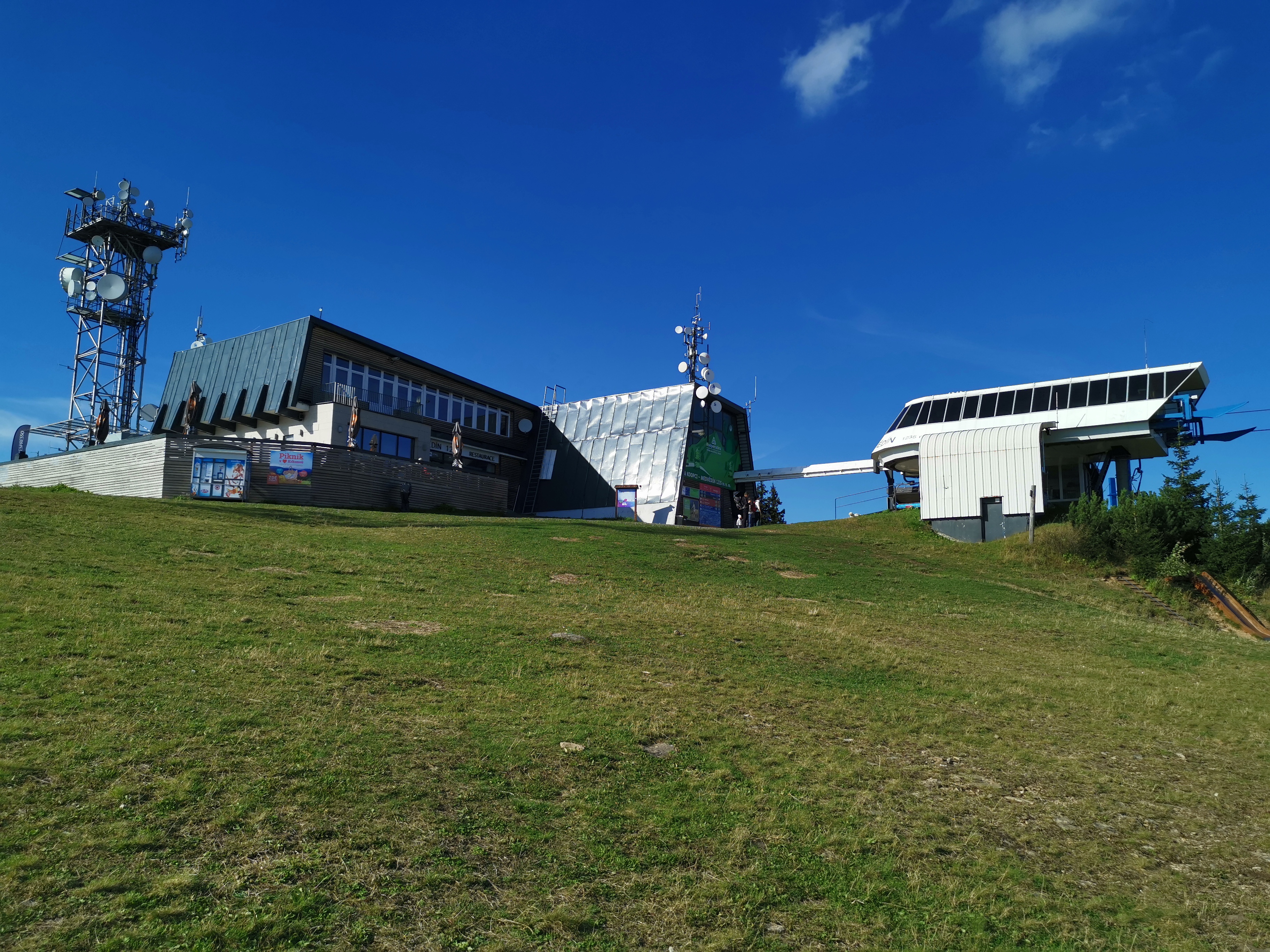 Restaurace Medvědín 1235 m foto 5