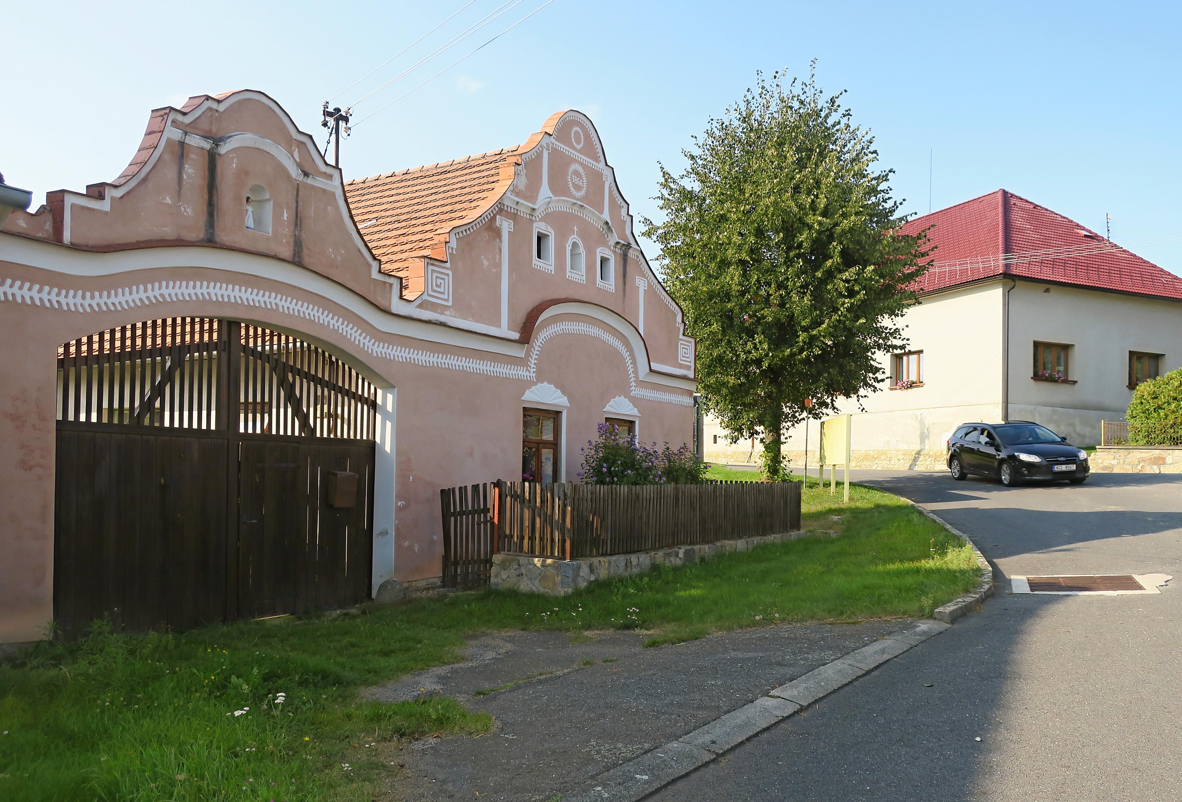 Kluky - obecní úřad foto 5
