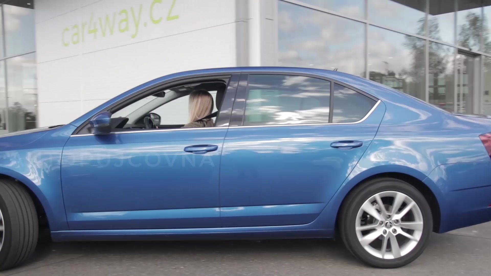 CAR4WAY - autopůjčovna foto 2 (náhled videa)