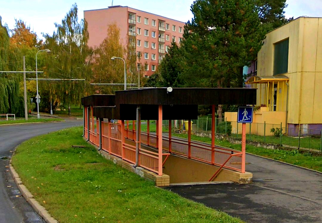 MŠ Chomutov, 17 lístopadu foto 2