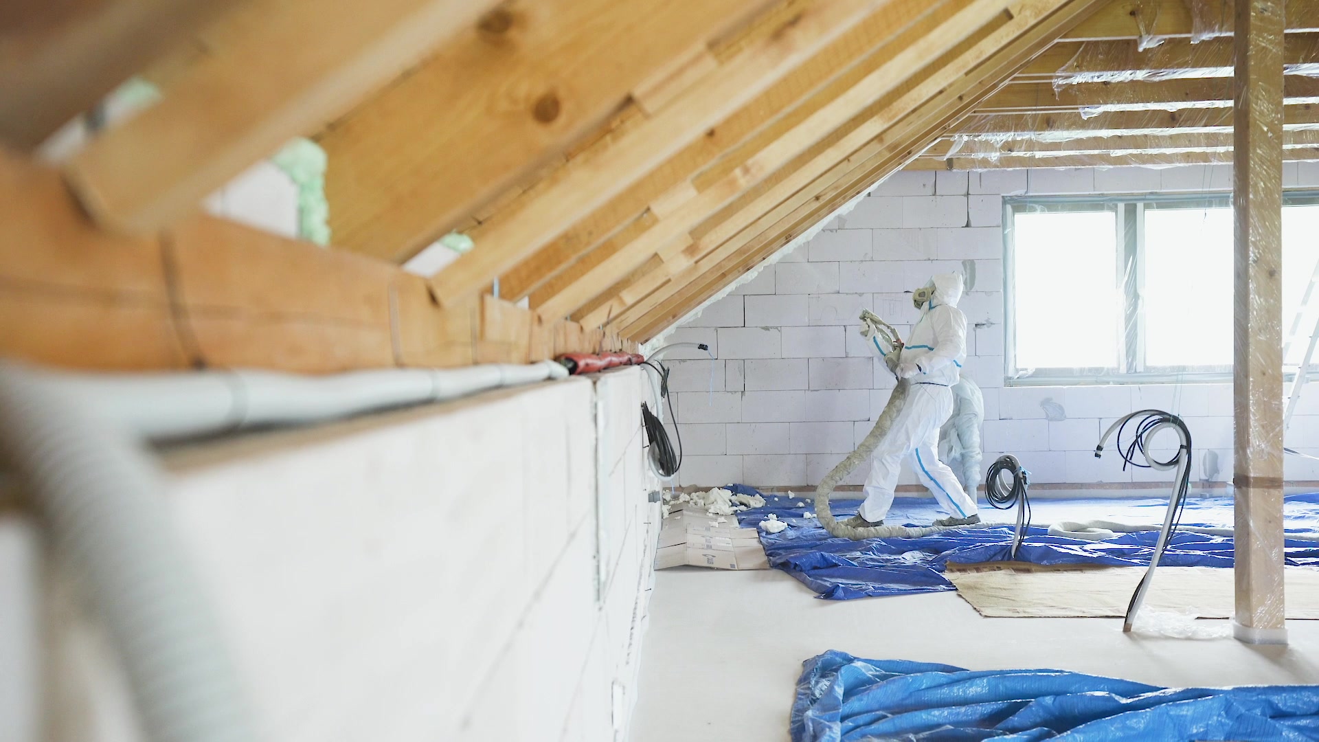 DBM Nástřiková izolace foto 2 (náhled videa)