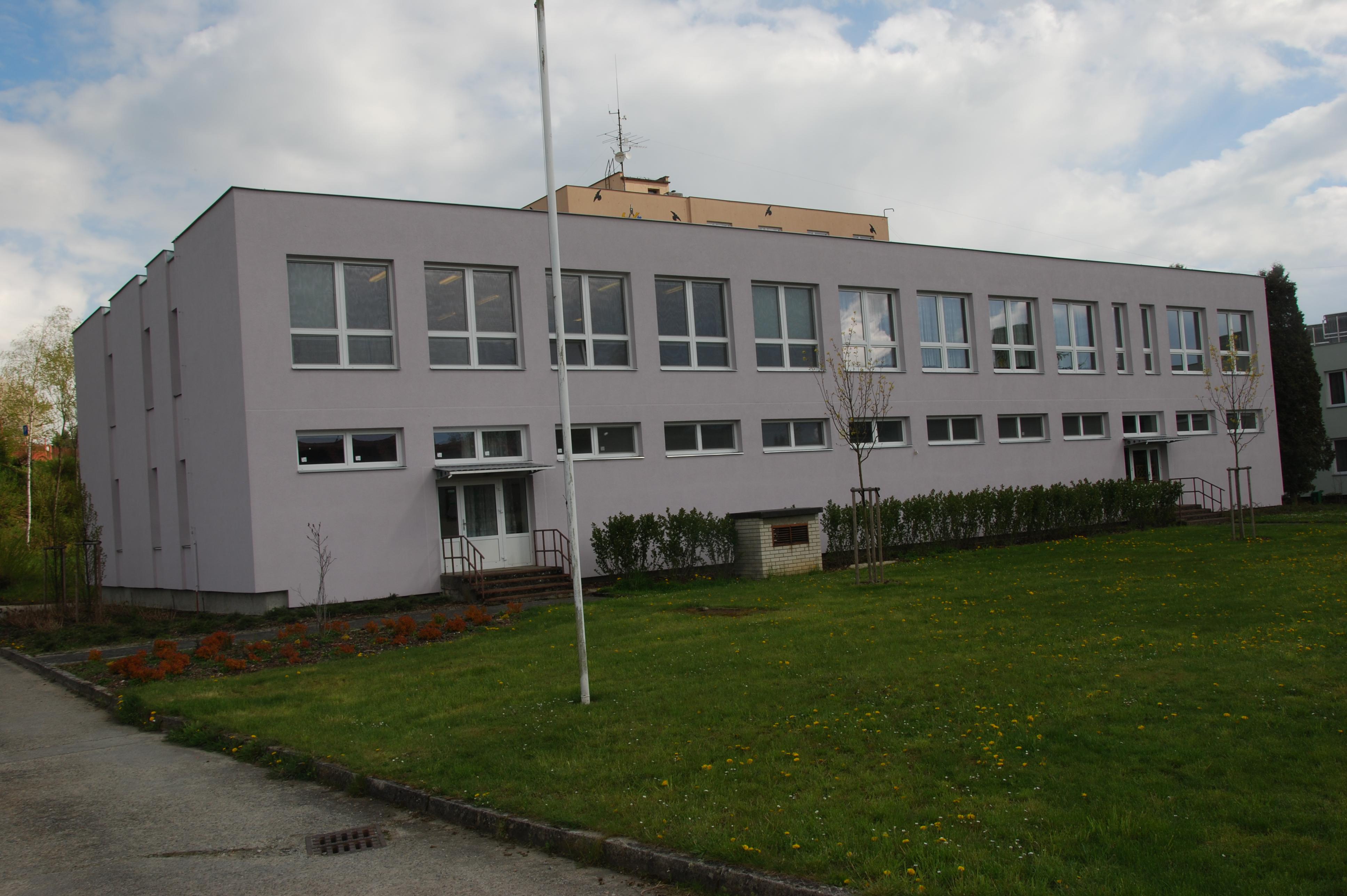 Školní jídelna - SOŠ a SOU, Hněvkovice 865