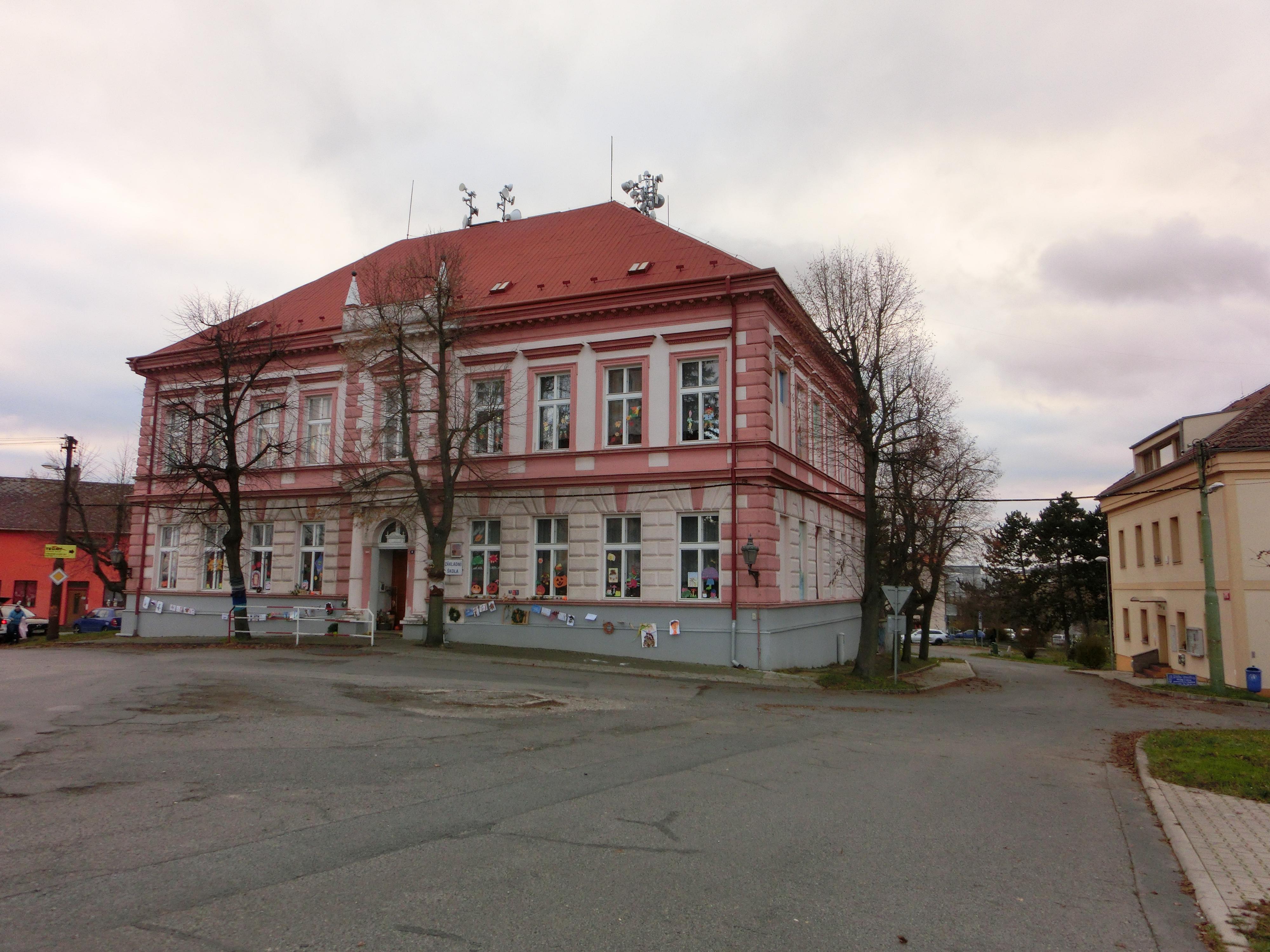 Základní škola, Rudná, 5. května 583